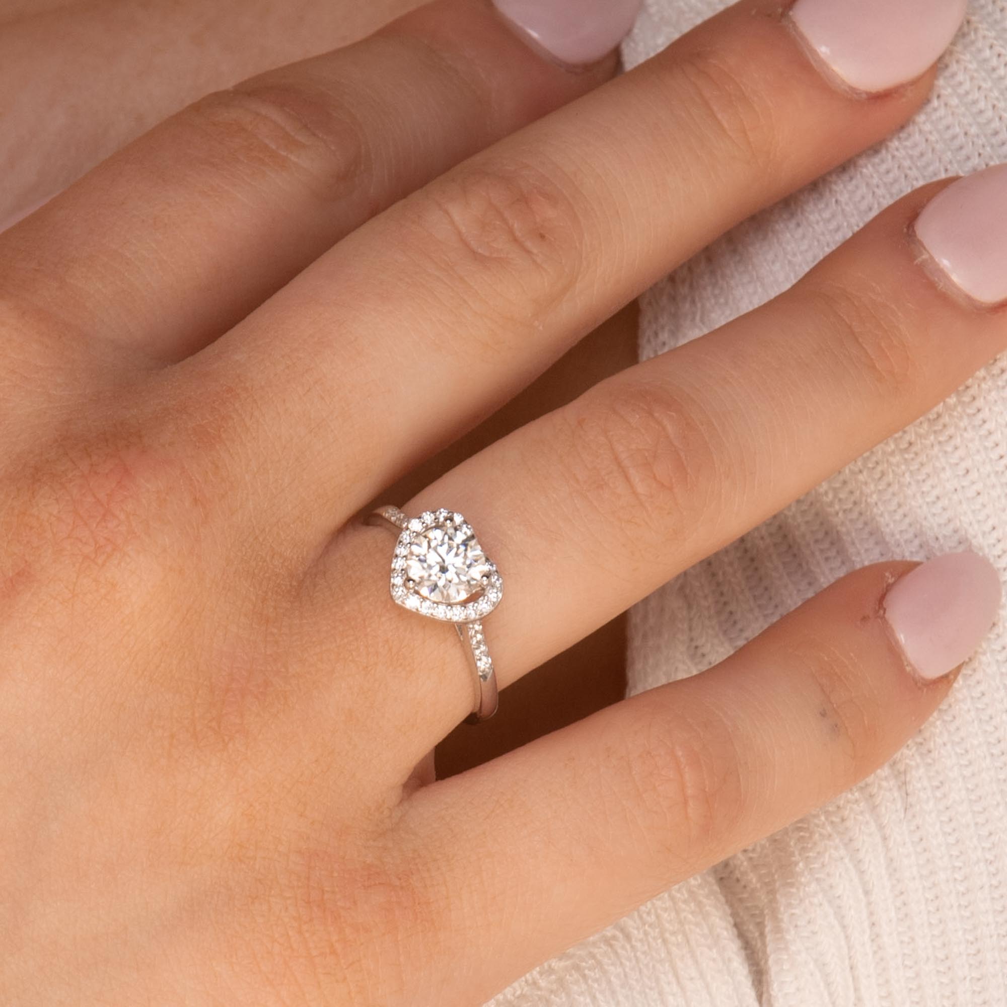 1 ct The Violet Moissanite Diamond Engagement Ring - Camile & Stone