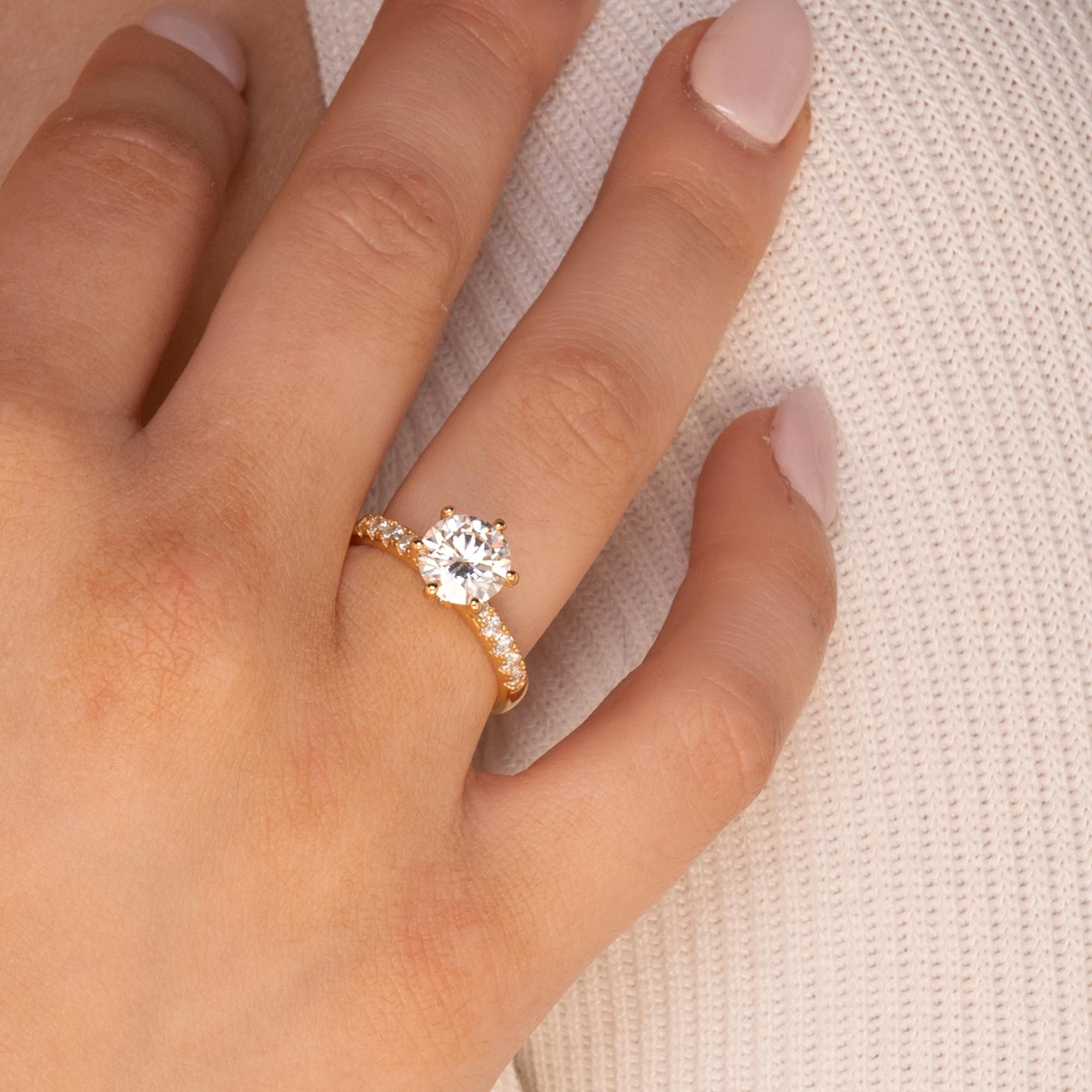 2 ct The Alexa Moissanite Diamond Engagement Ring - Camile & Stone