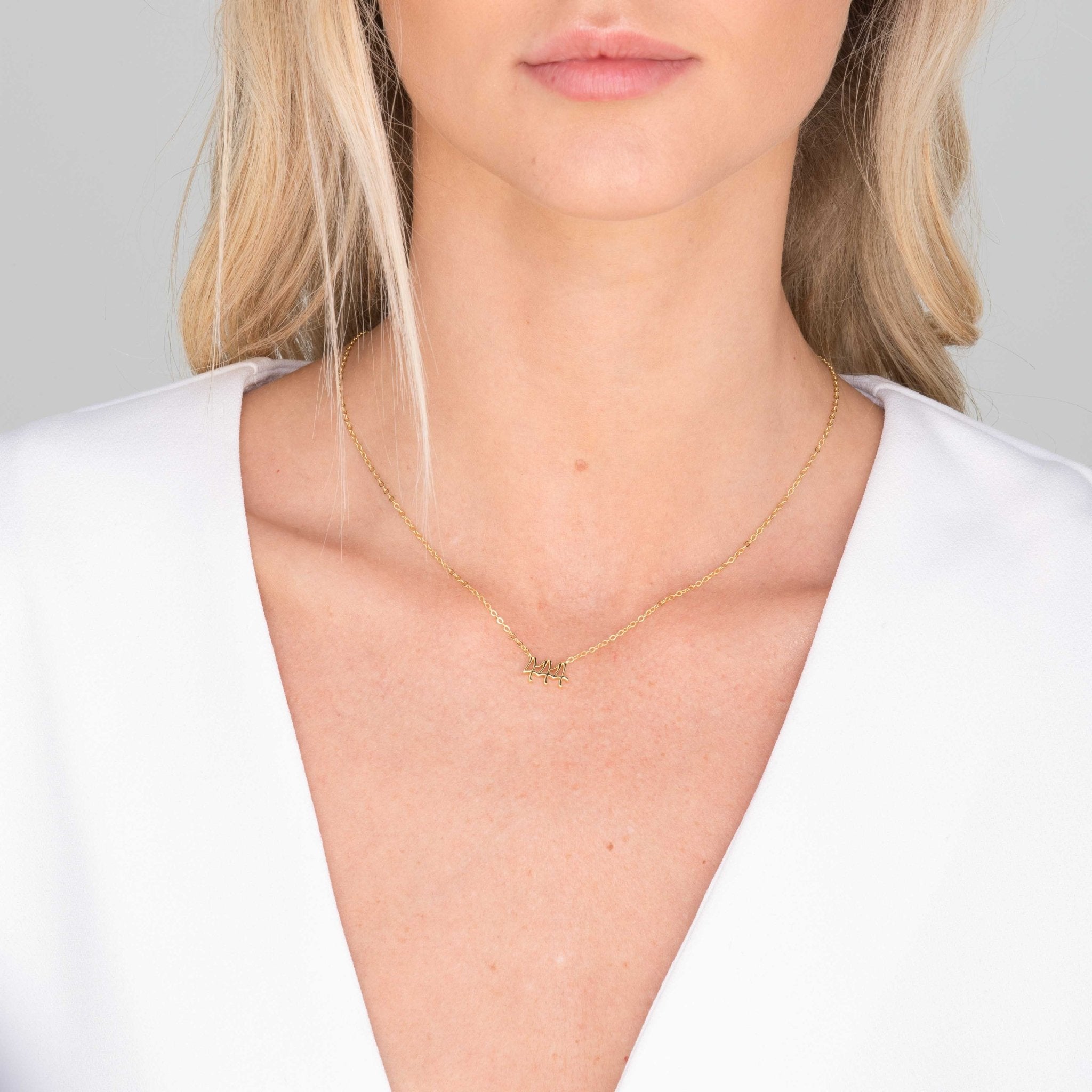 444 Angel Number Pendant Necklace - Camile & Stone
