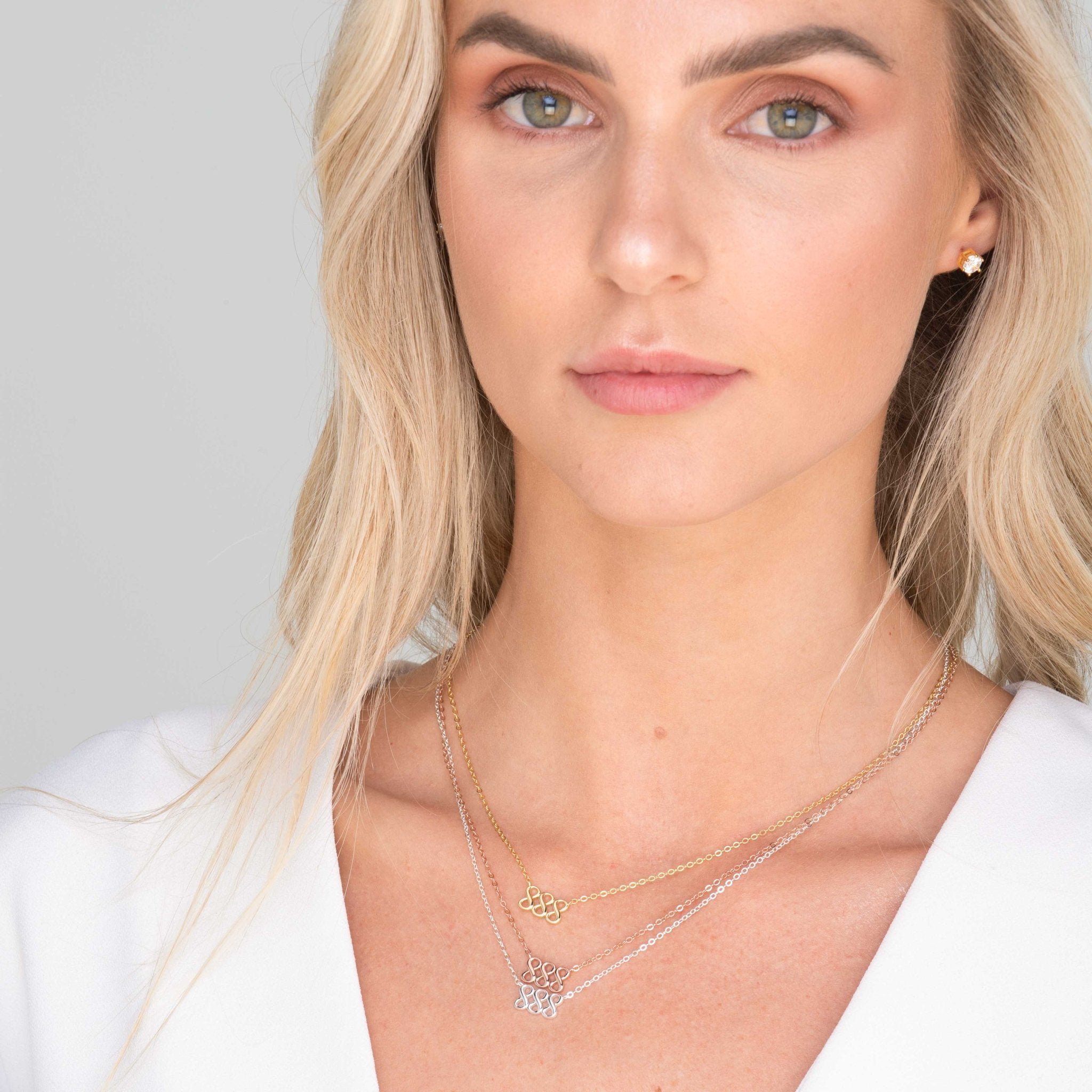 888 Angel Number Pendant Necklace - Camile & Stone