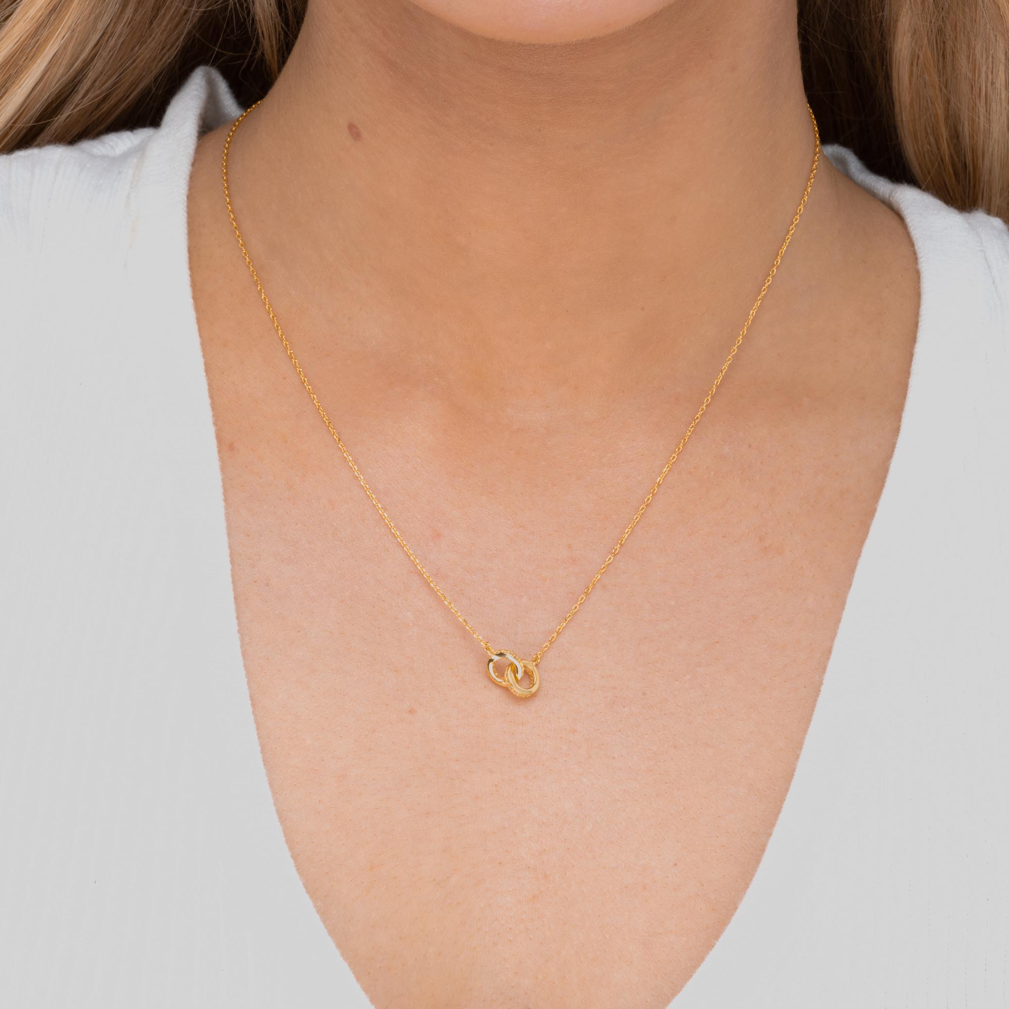 Bond Sapphire Necklace