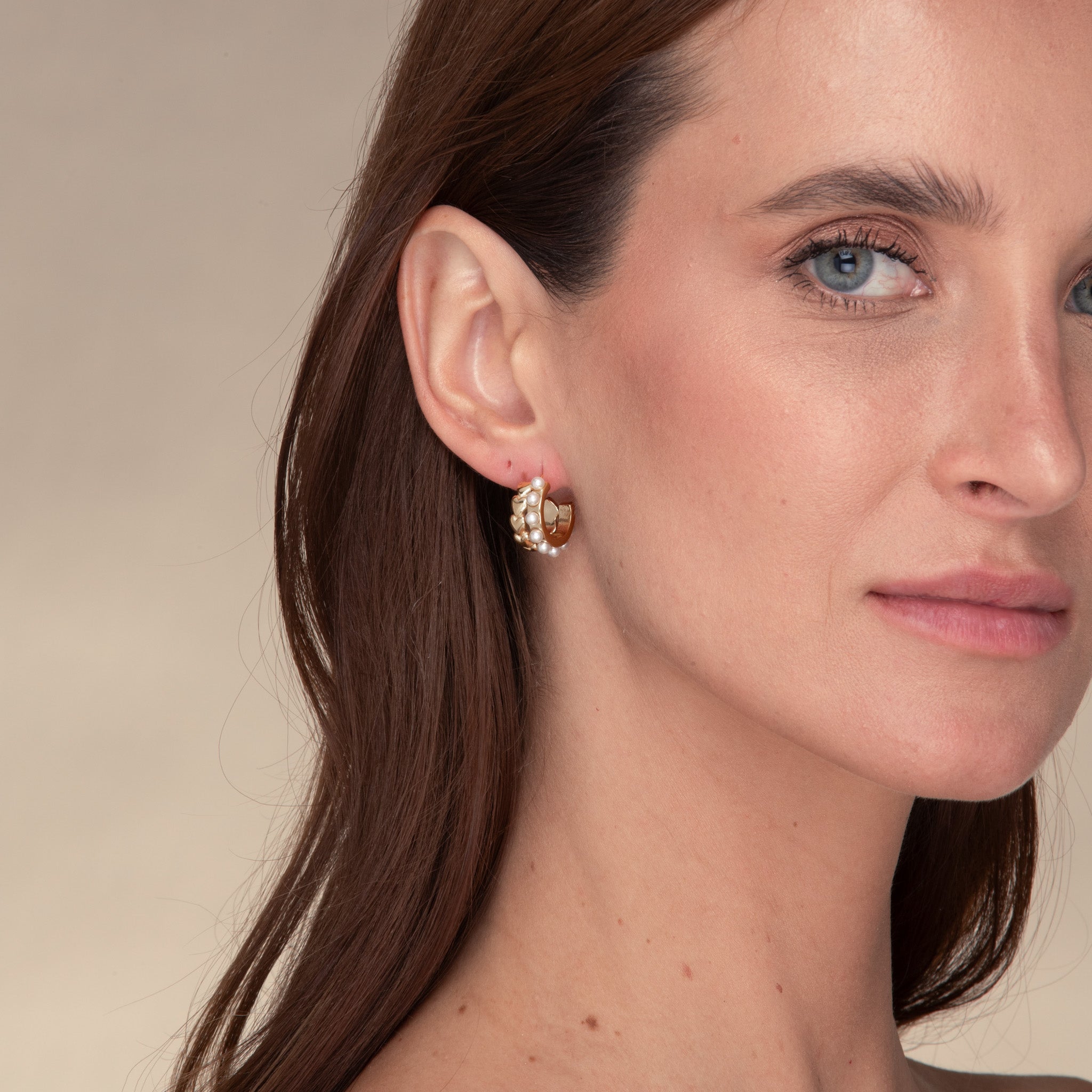 Clara Pearl Heart Earrings - Camile & Stone