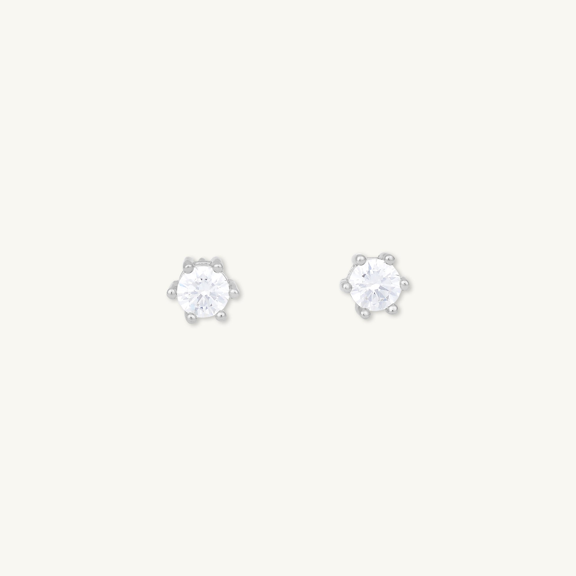 Classic 6 Claw Sapphire Stud Earrings - Camile & Stone