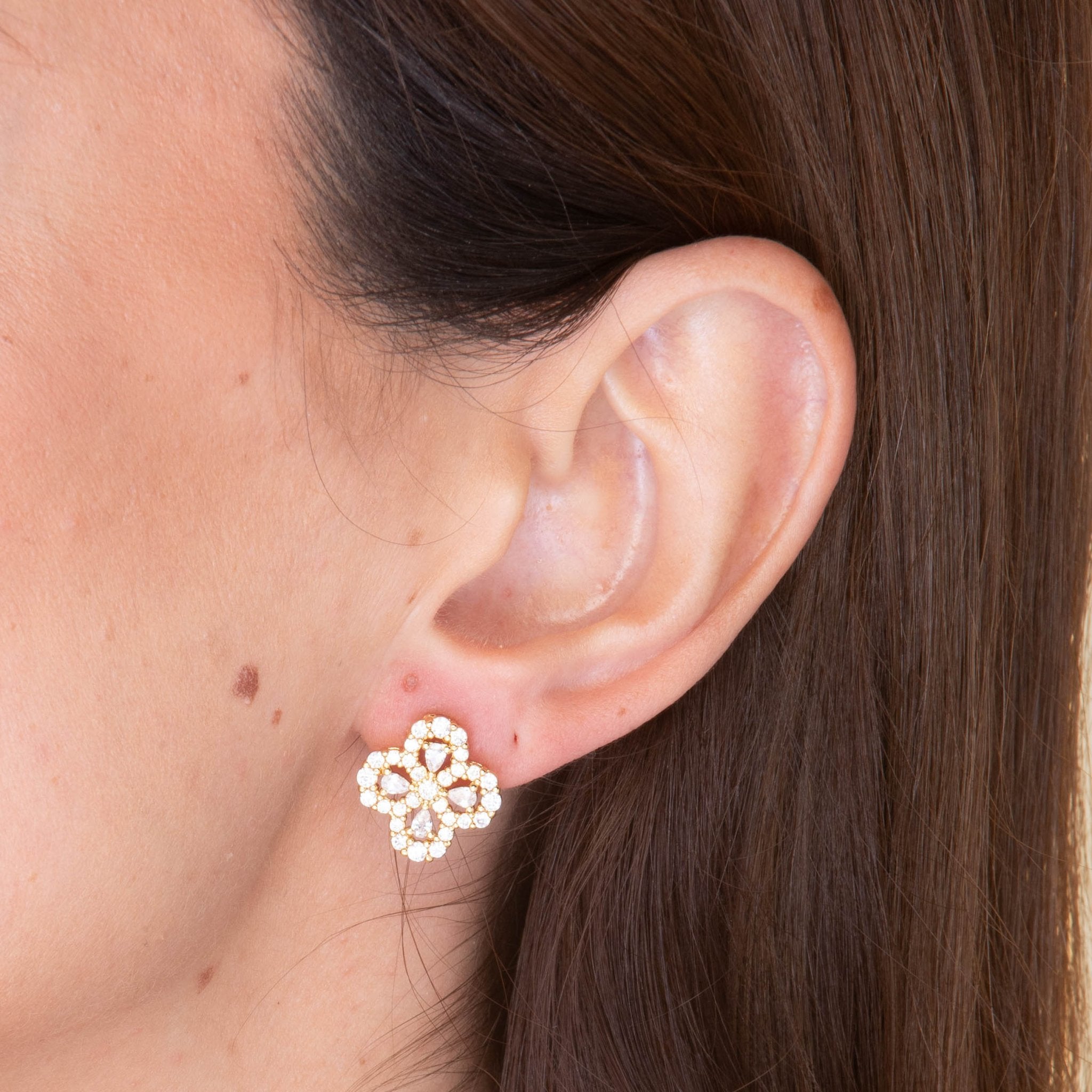 Clover Crystal Sapphire Stud Earrings - Camile & Stone