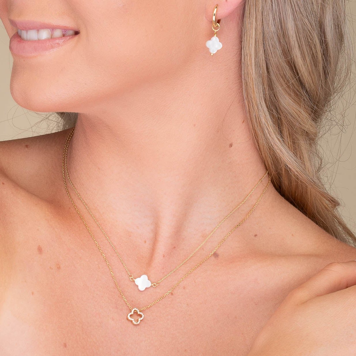 Clover MOP Huggie Hoop Earrings - Camile & Stone