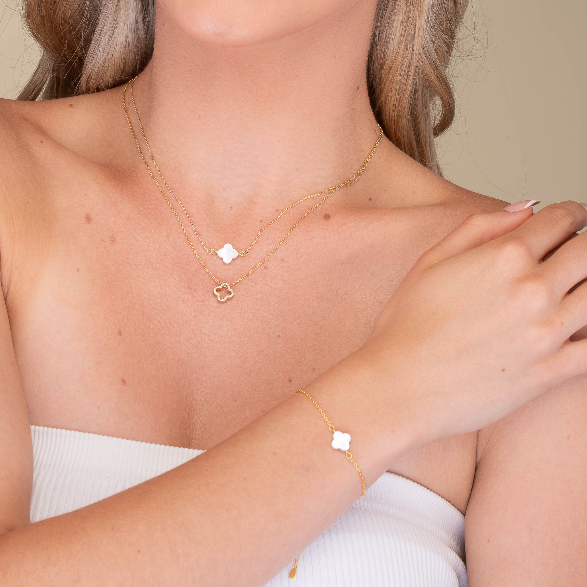 Clover MOP Pendant Necklace - Camile & Stone