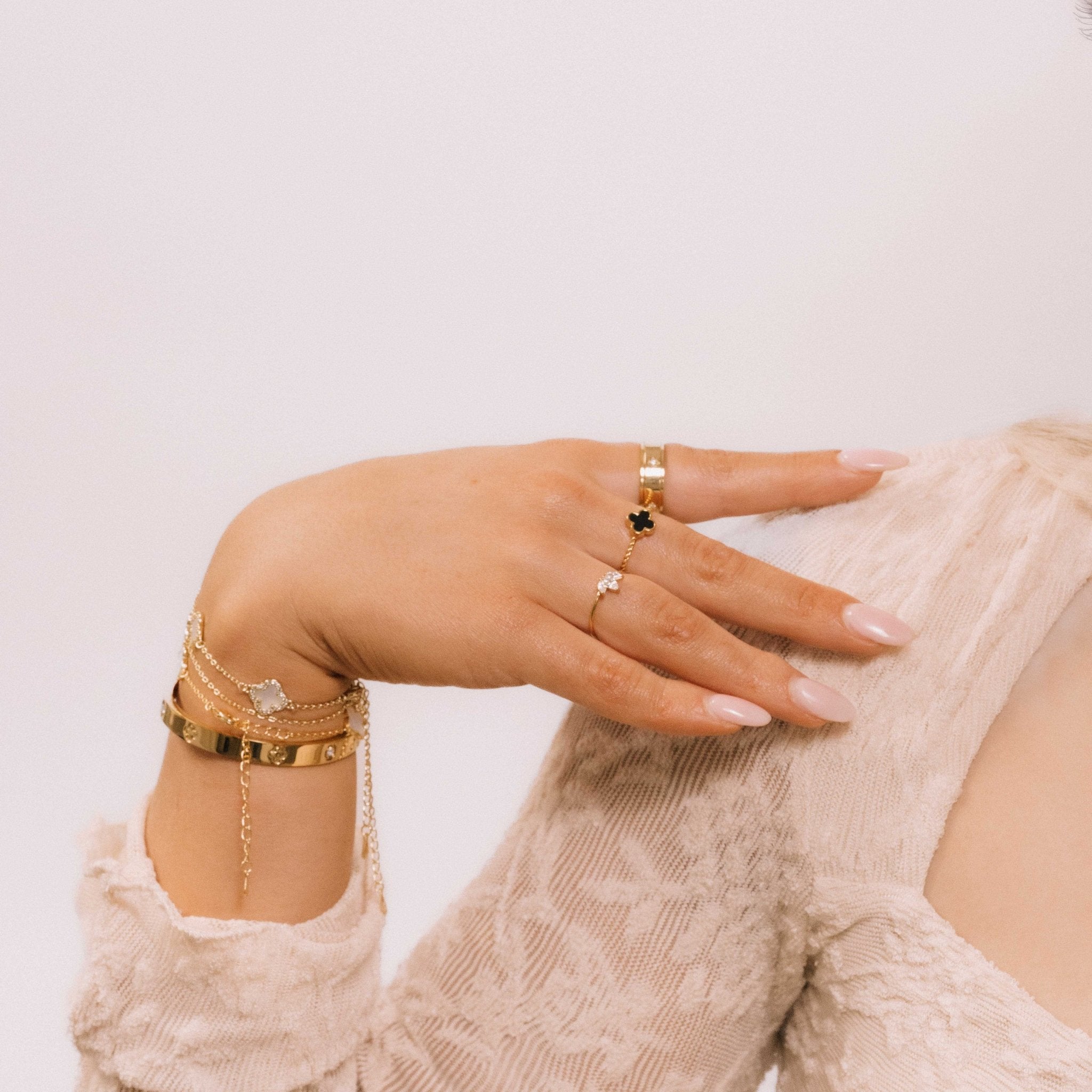 Clover Noir Twist Stacker Ring - Camile & Stone