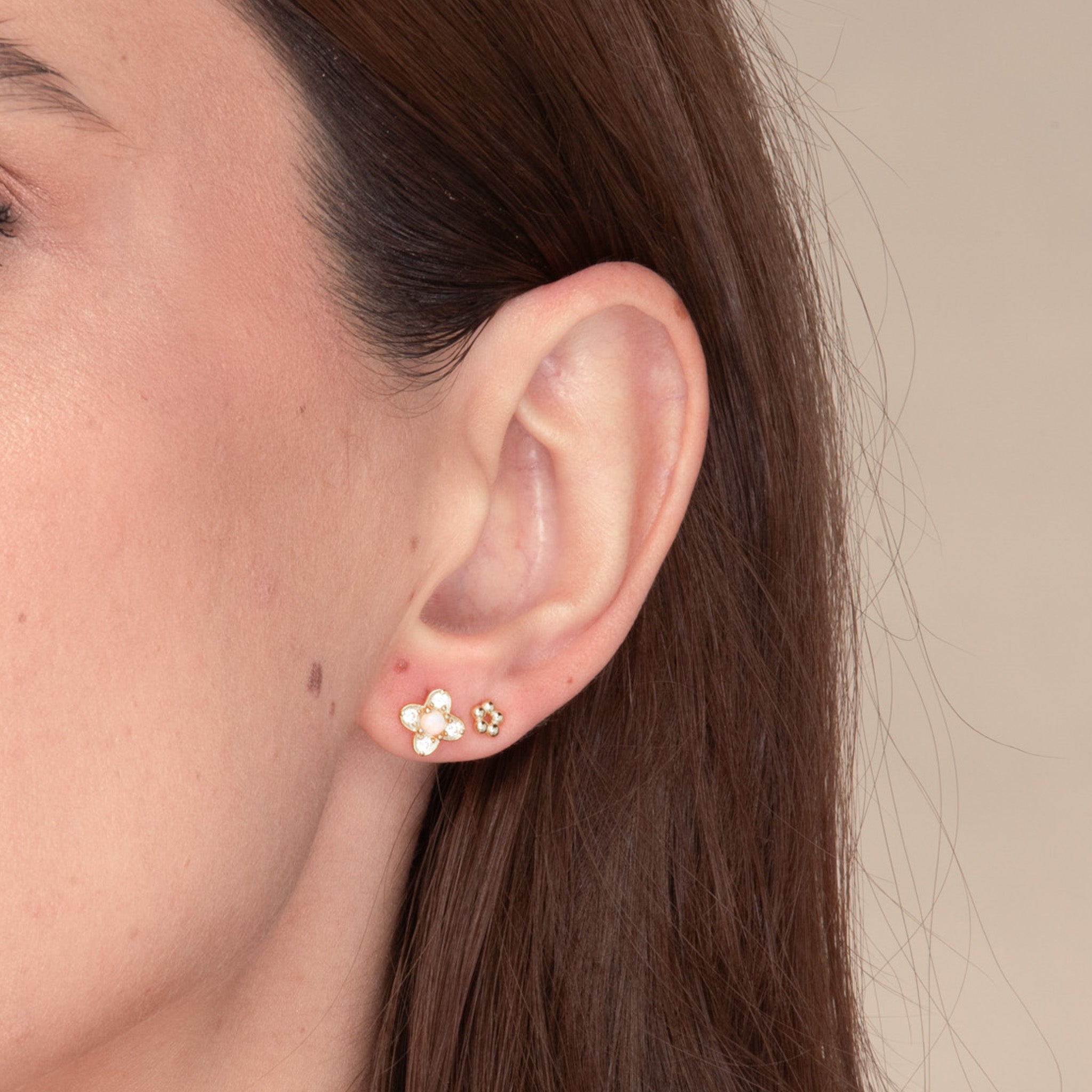 Clover Opal Zirconia Stud Earrings - Camile & Stone