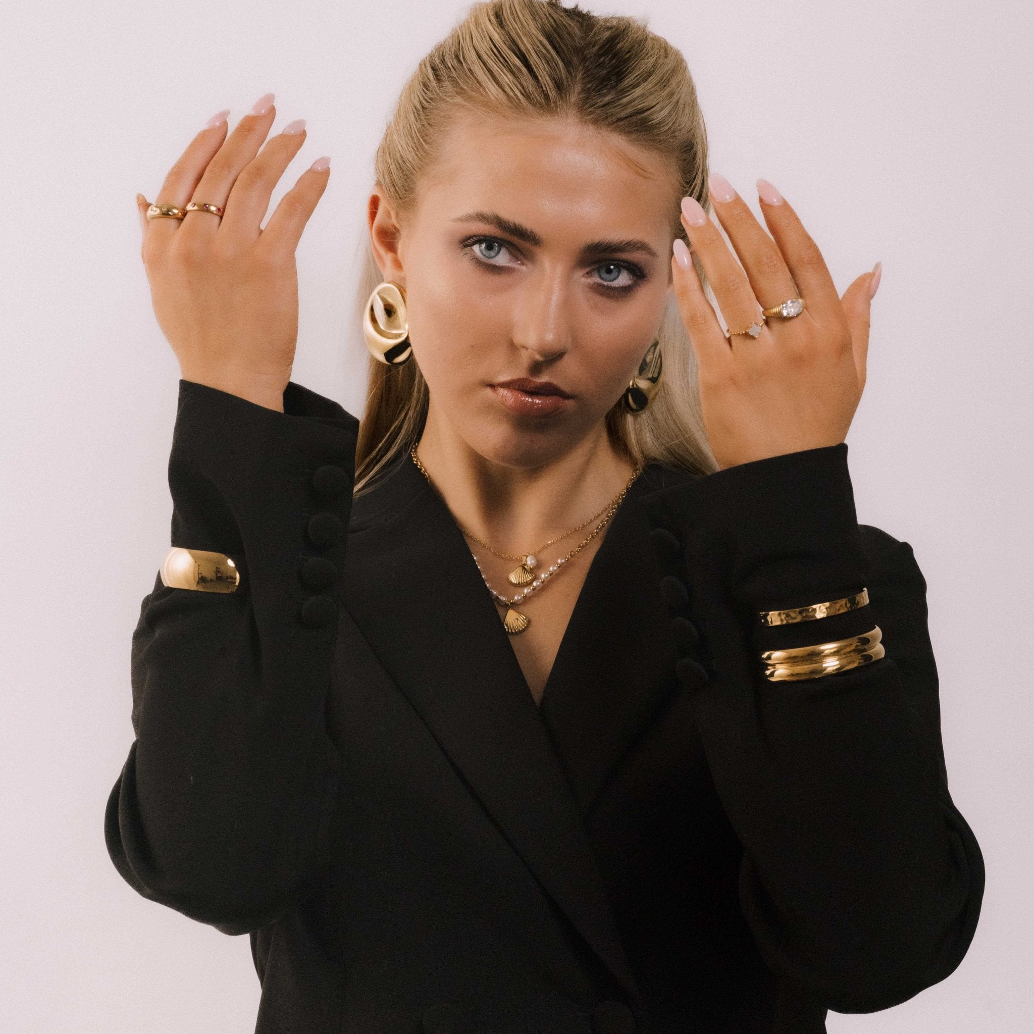 Clover Pearl Twist Stacker Ring - Camile & Stone