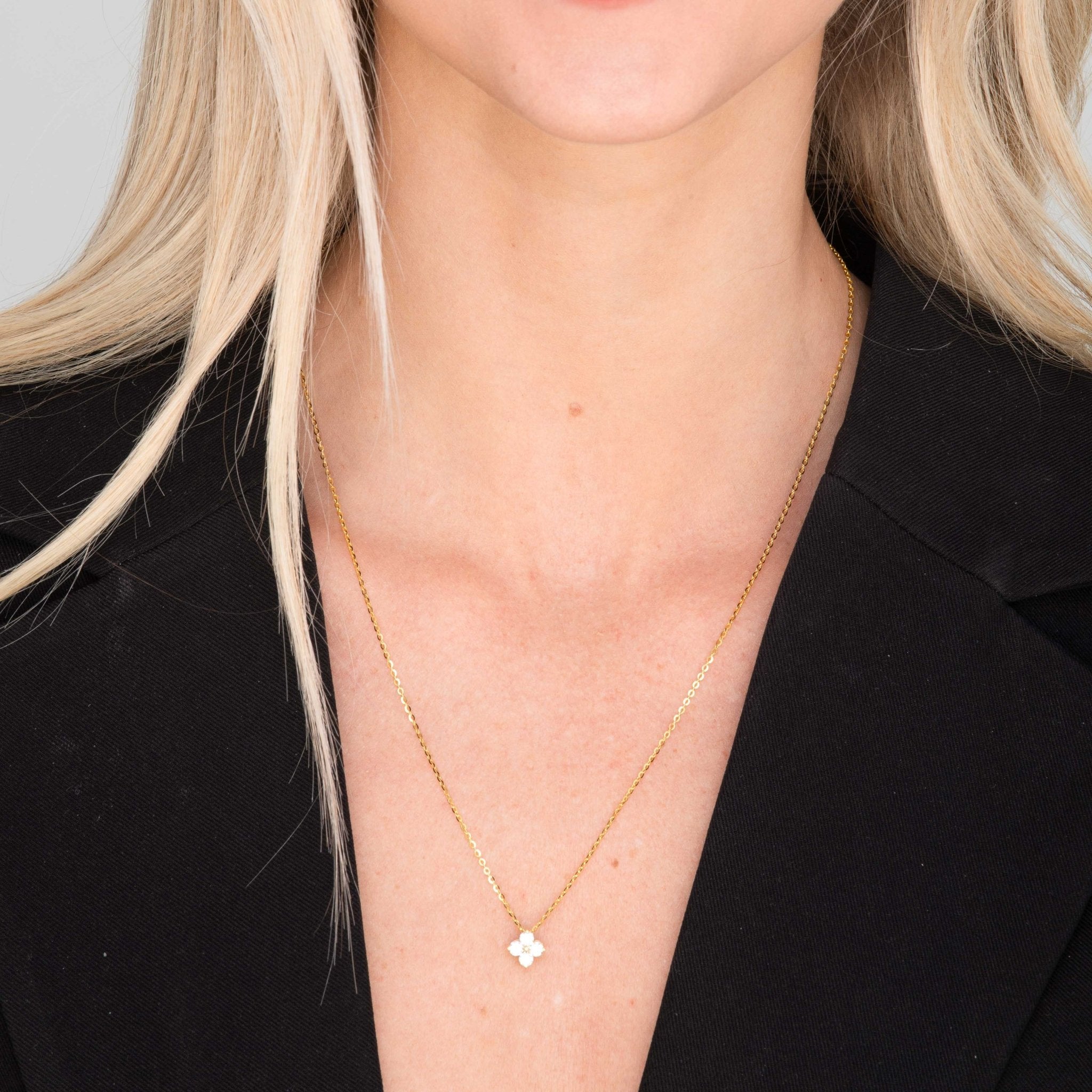 Clover Sapphire Chain Necklace - Camile & Stone