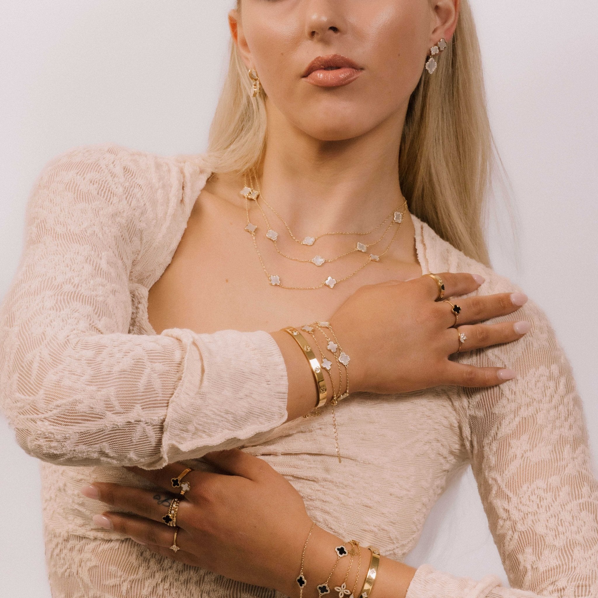 Clover Single MOP Sapphire Necklace - Camile & Stone