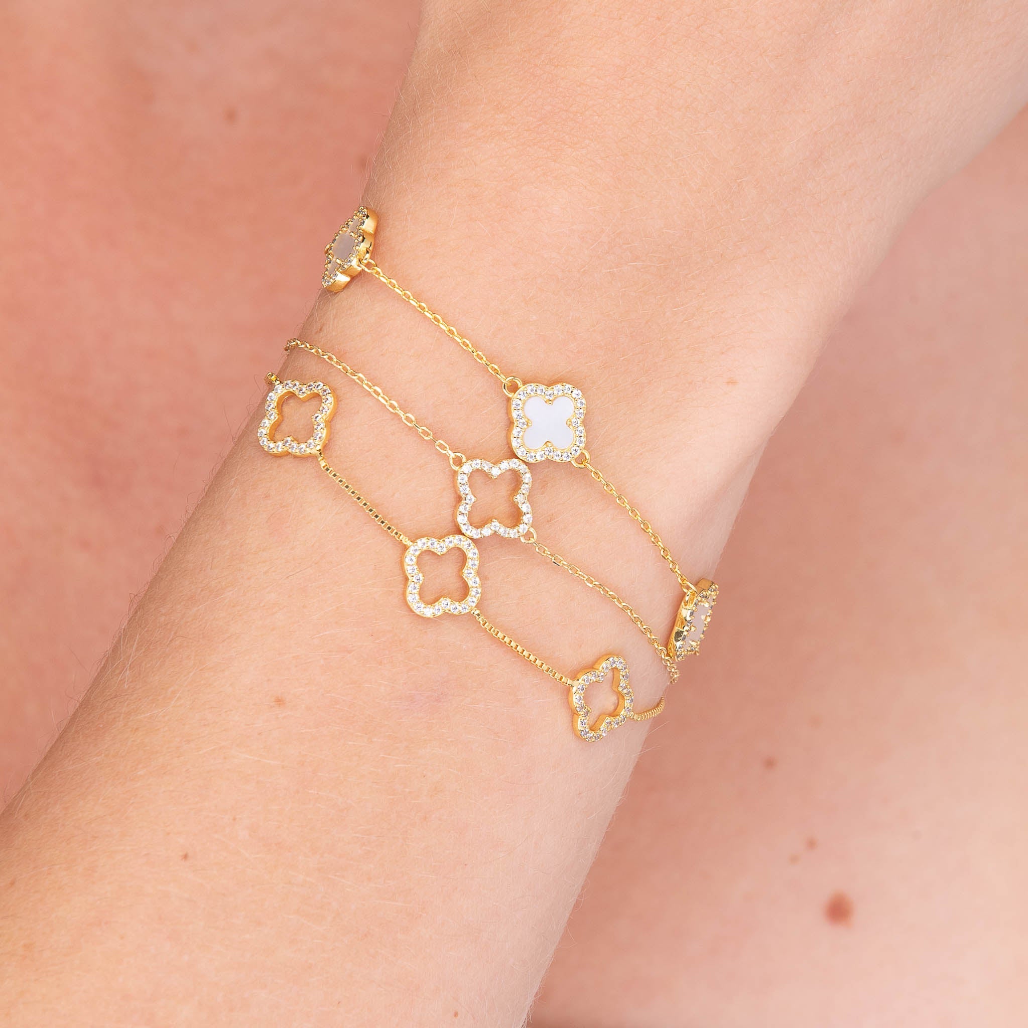 Clover Station Onyx Black Sapphire Bracelet - Camile & Stone