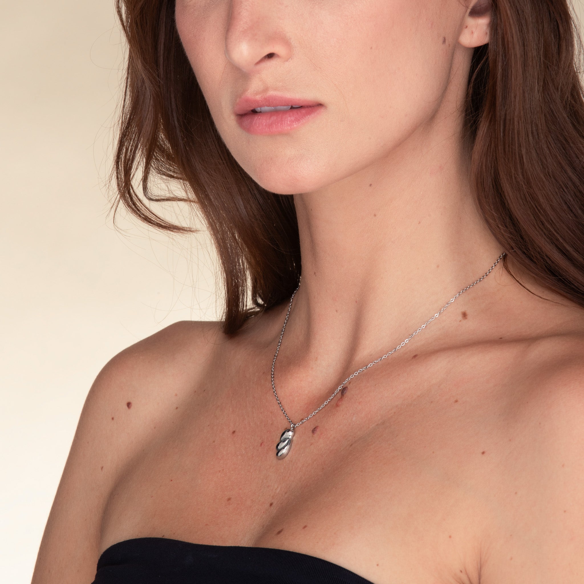 Croissant Dome Necklace - Camile & Stone