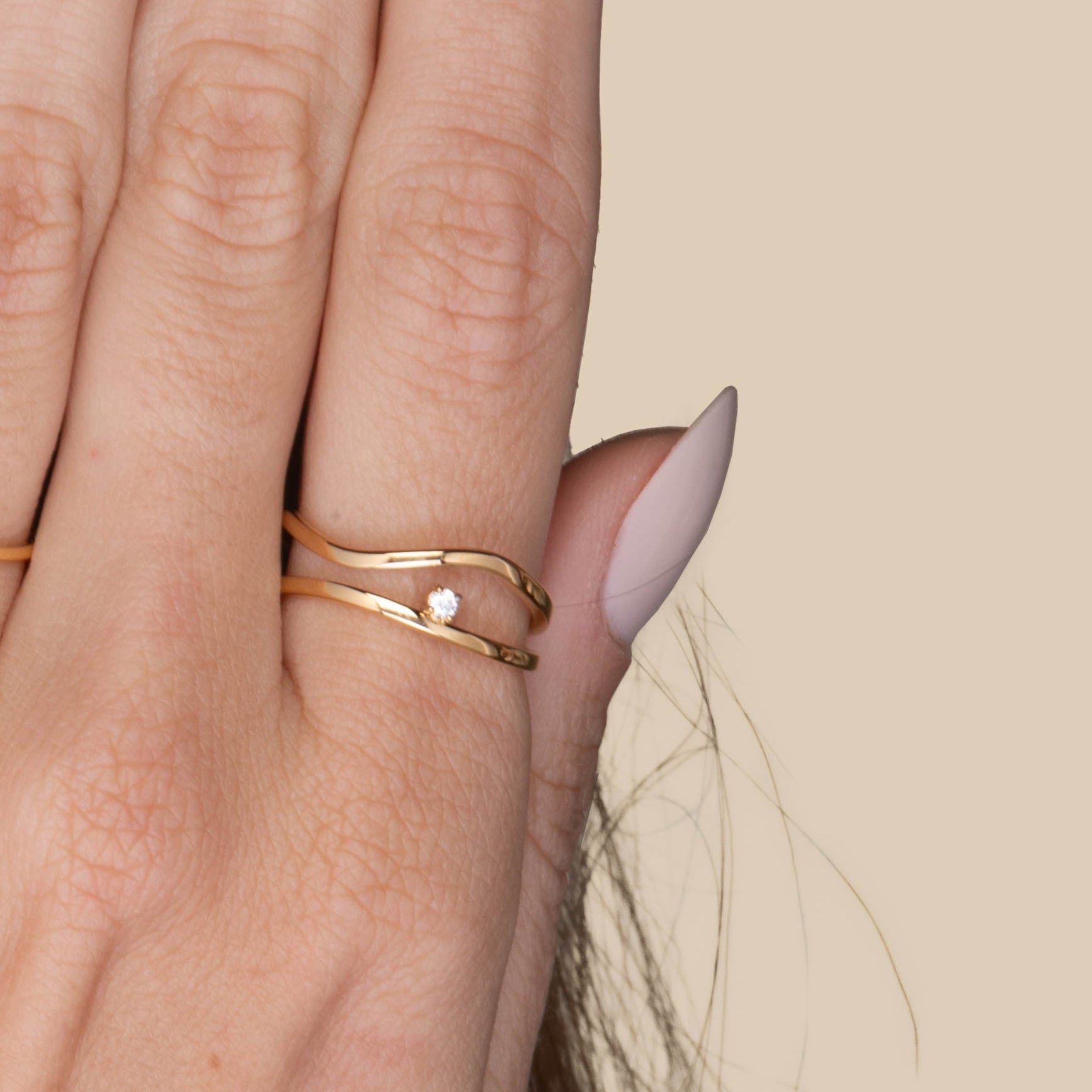 Dual Bands with Wave Solitaire Ring