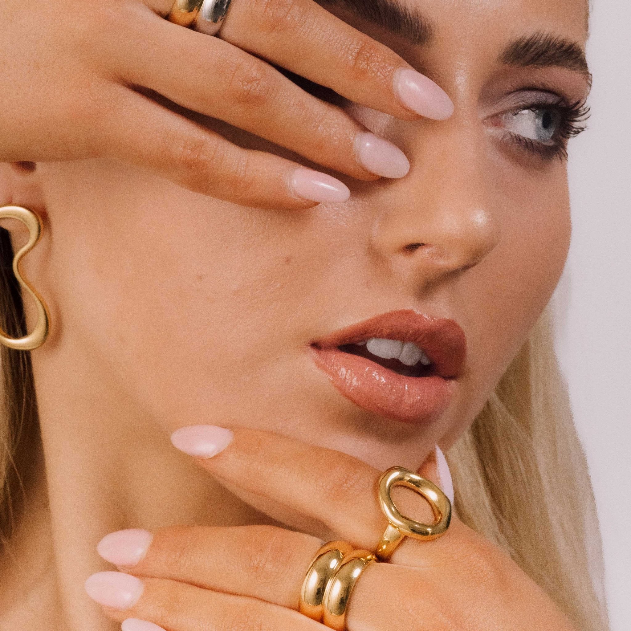 Eternity Loop Statement Ring - Camile & Stone