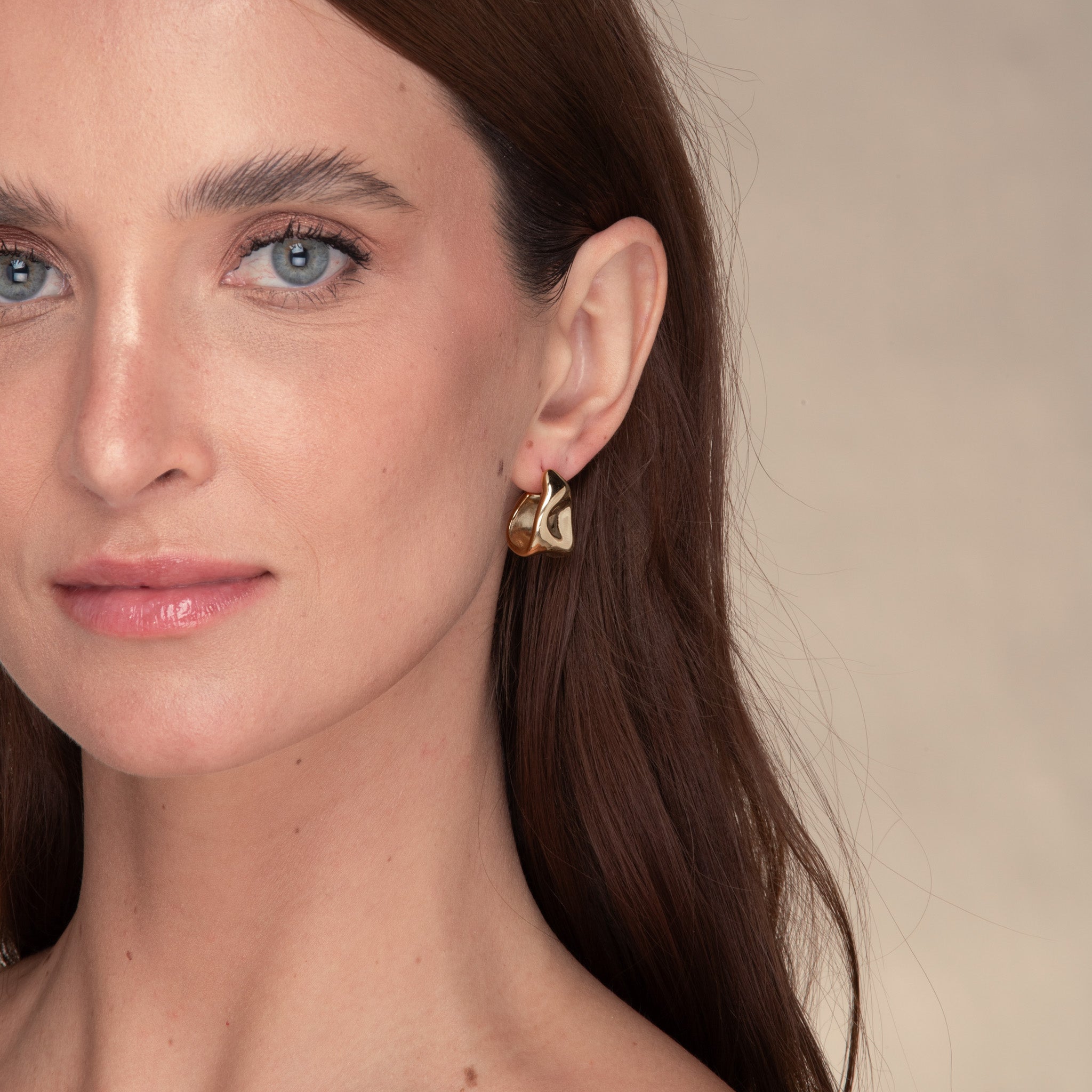 Iris Huggie Stud Earrings - Camile & Stone