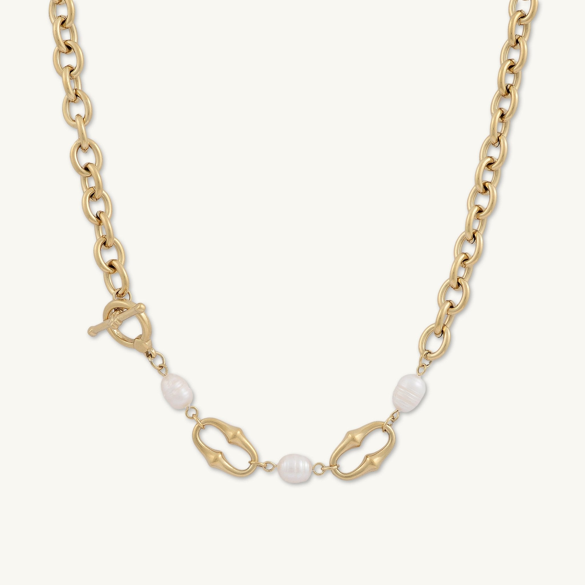 Kelly Pearl Toggle Statement Necklace - Camile & Stone