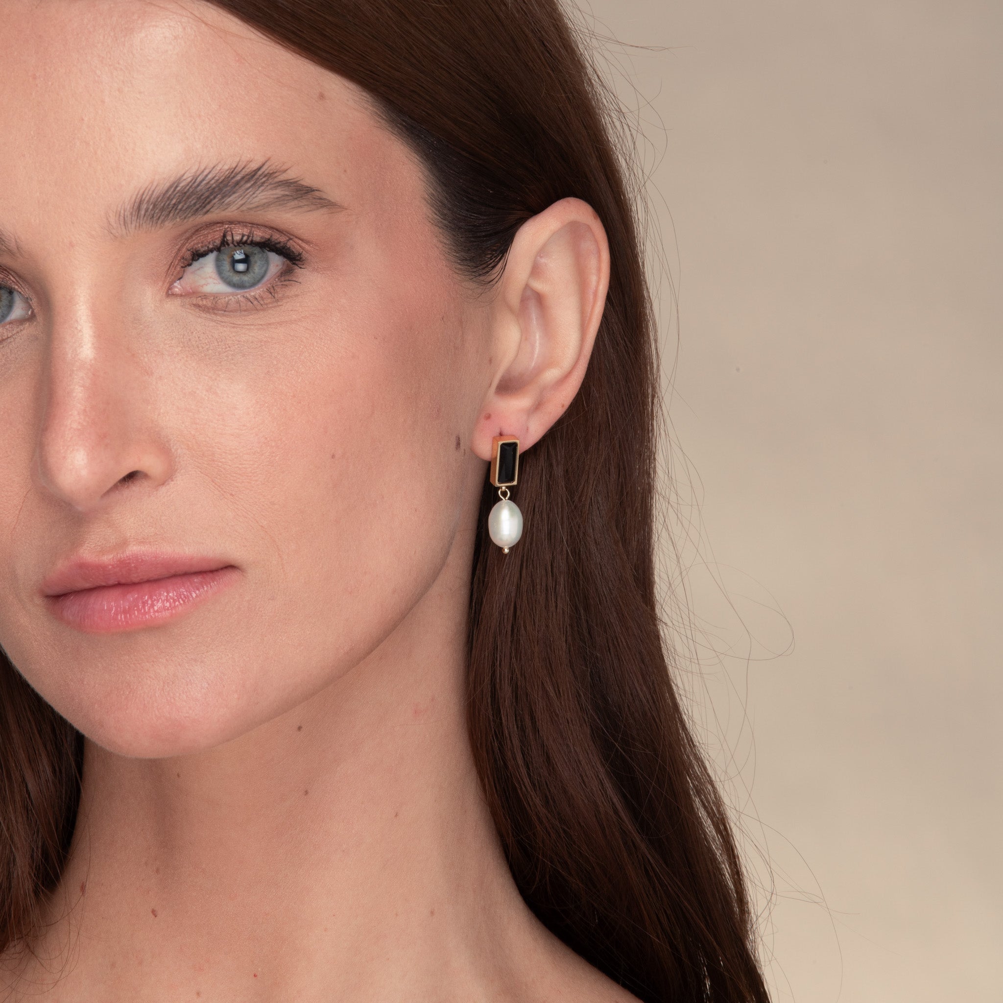 Lydia Onyx Pearl Earrings - Camile & Stone