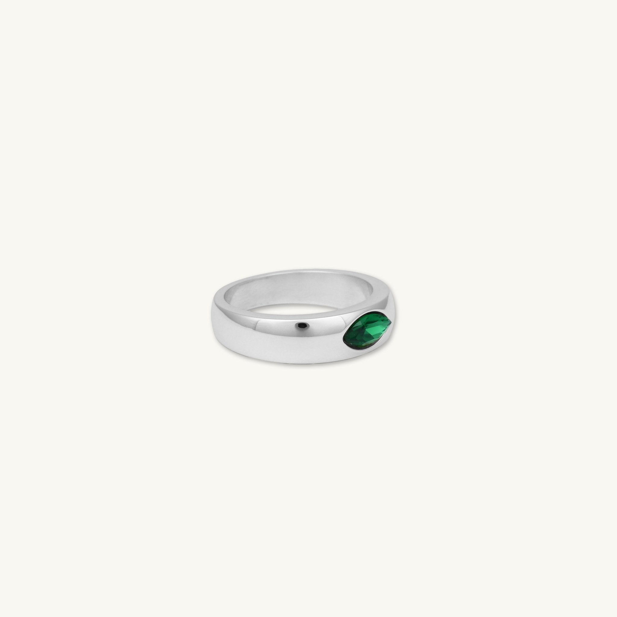 Marquise Emerald Eye Statement Ring - Camile & Stone