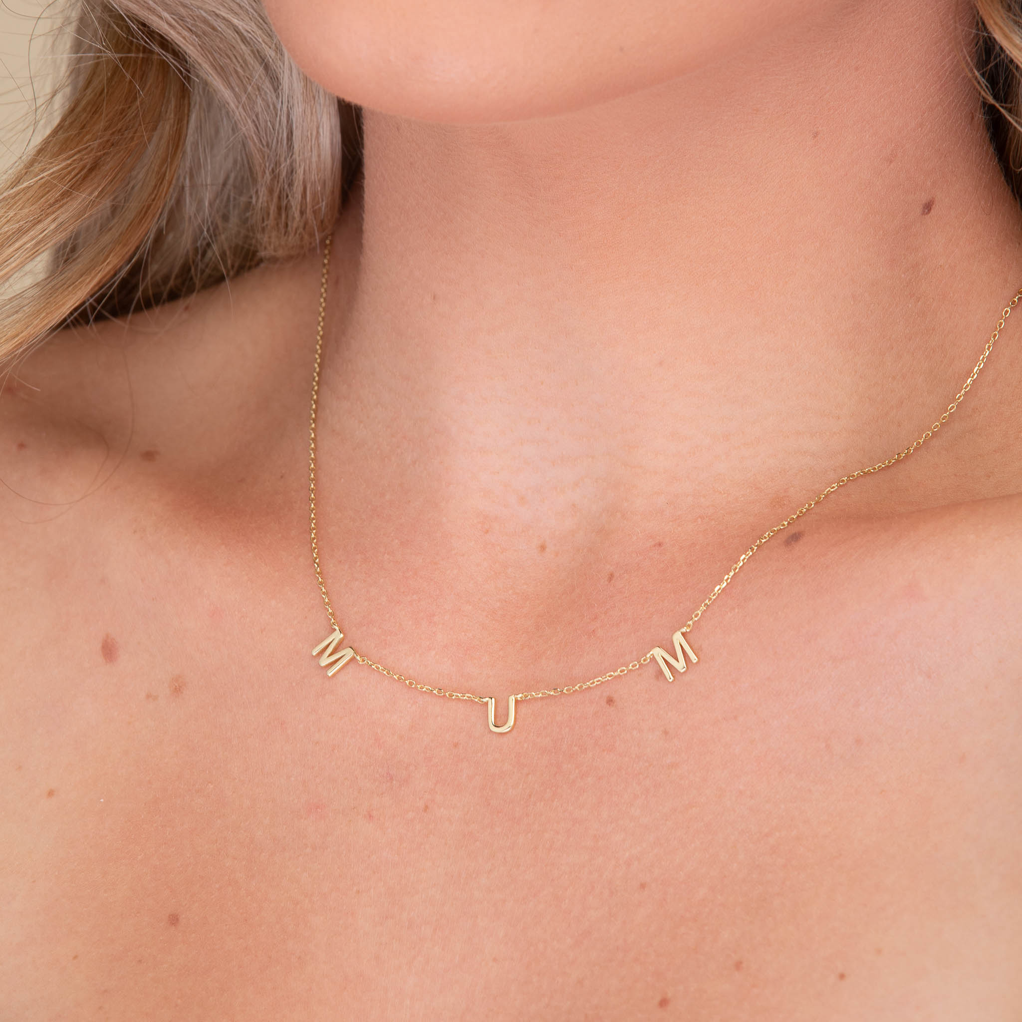 MUM Letter Initial Necklace - Camile & Stone