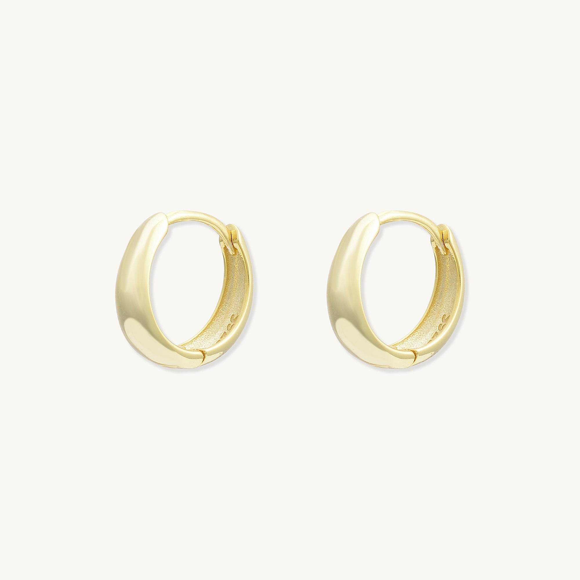 Oval Dome Huggie Earrings - Camile & Stone