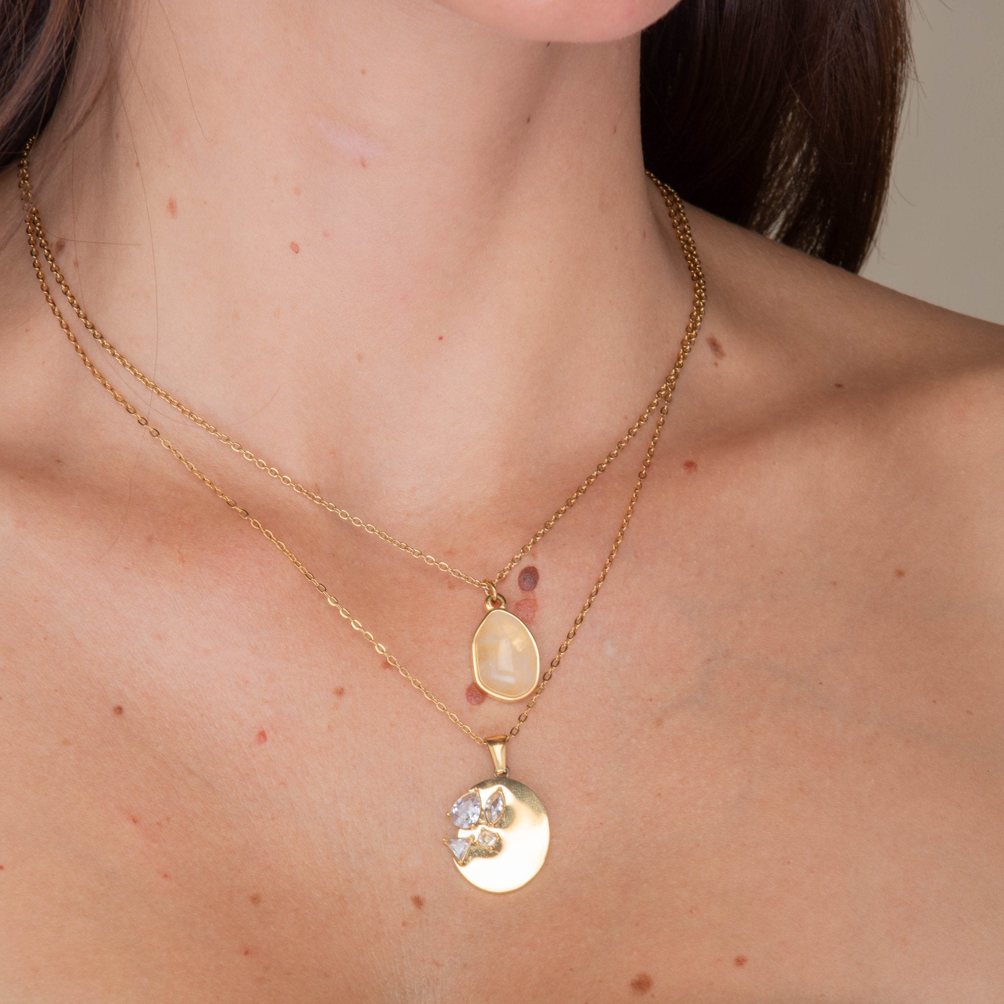 Oval Sapphire Cluster Pendant Necklace - Camile & Stone