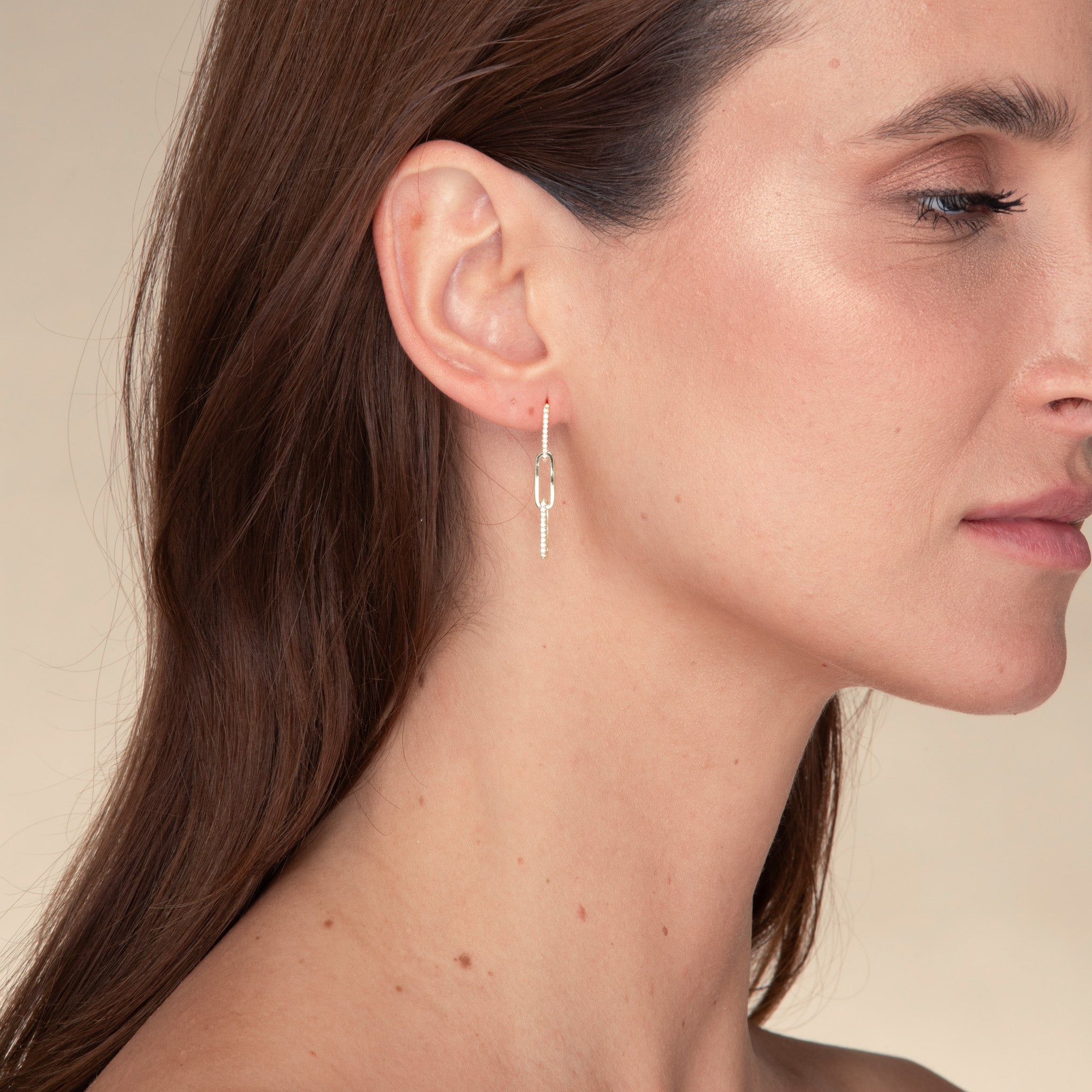 Paper Link Sapphire Earrings - Camile & Stone