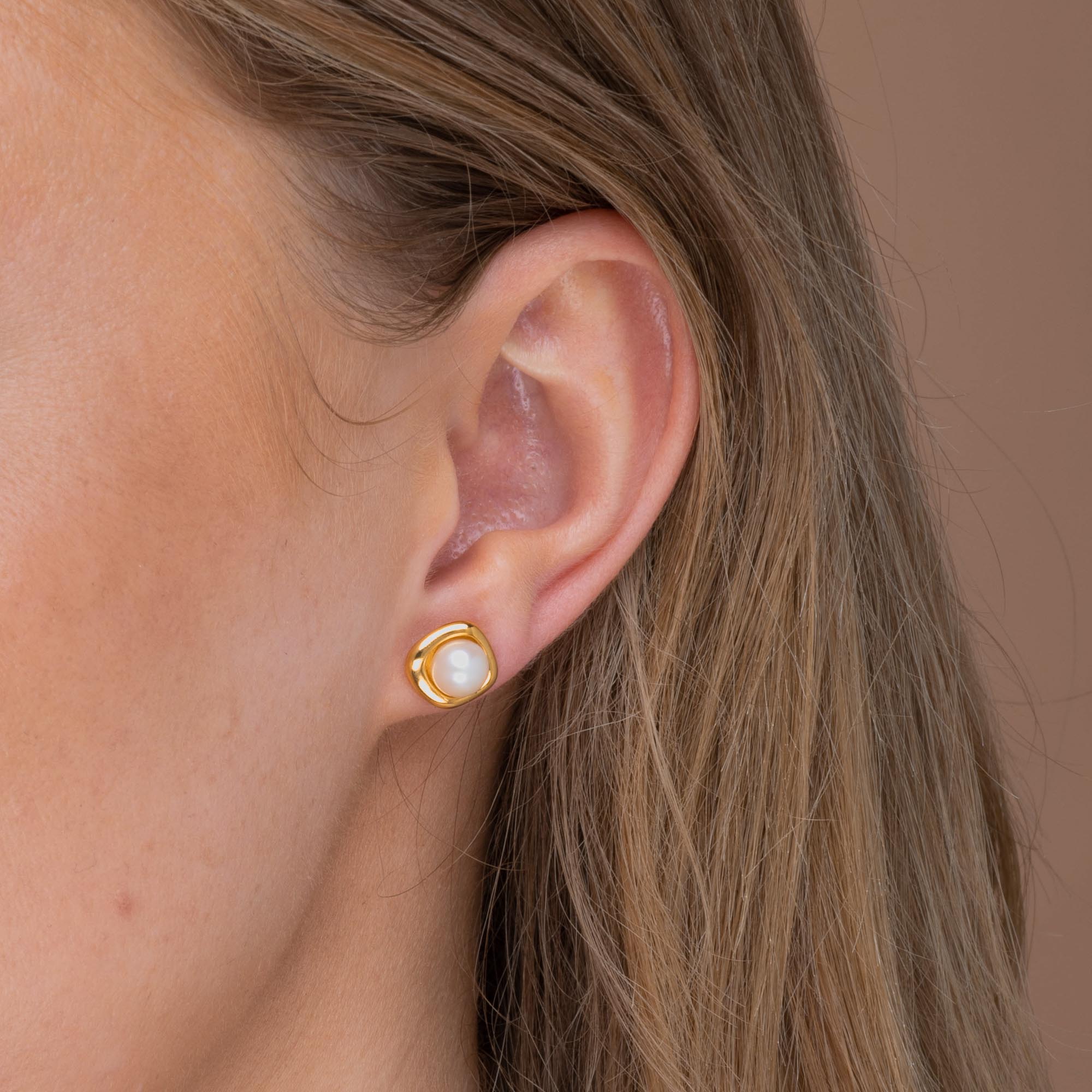 Pearl Halo Stud Earrings - Camile & Stone