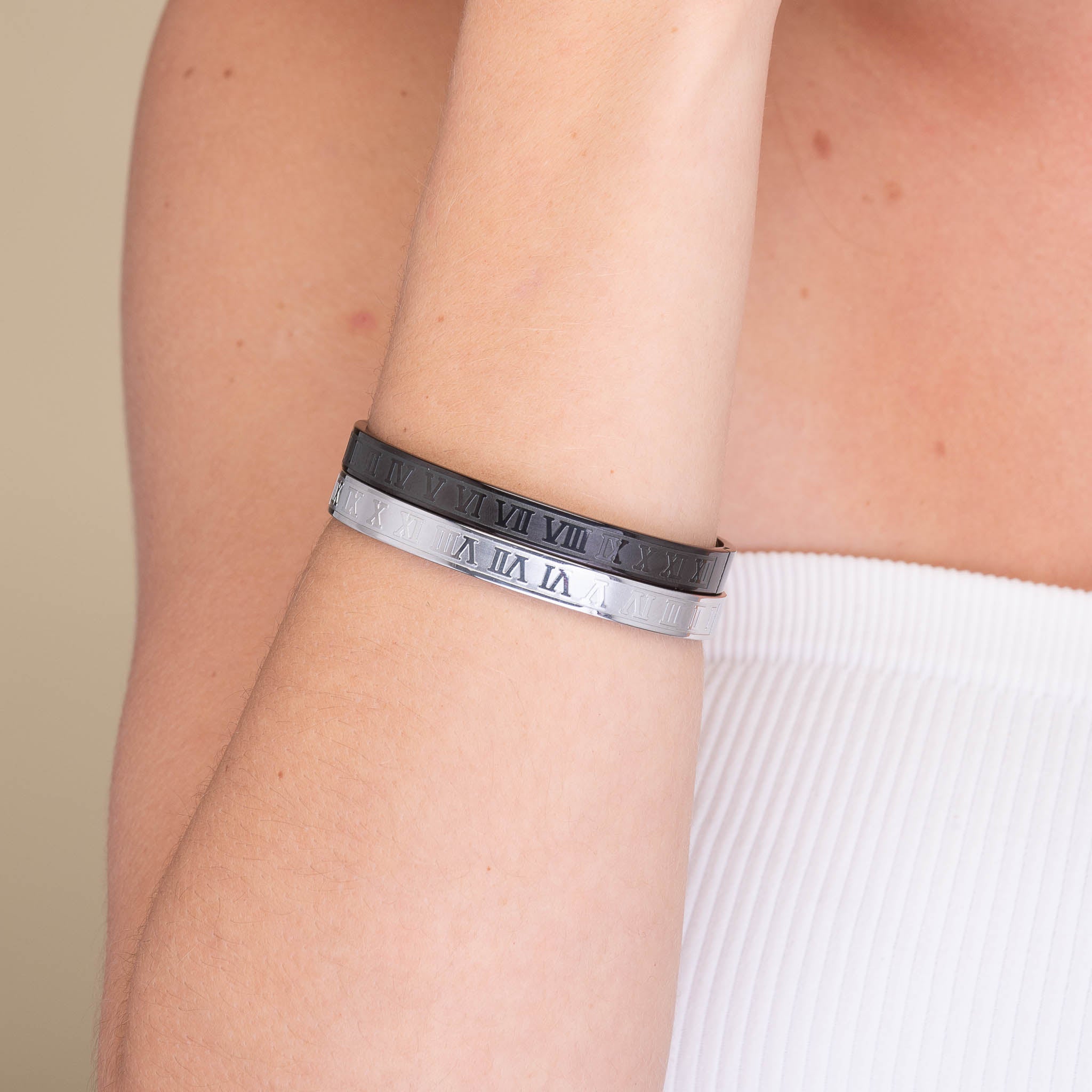 Roman Numerals Bangle Bracelet - Camile & Stone