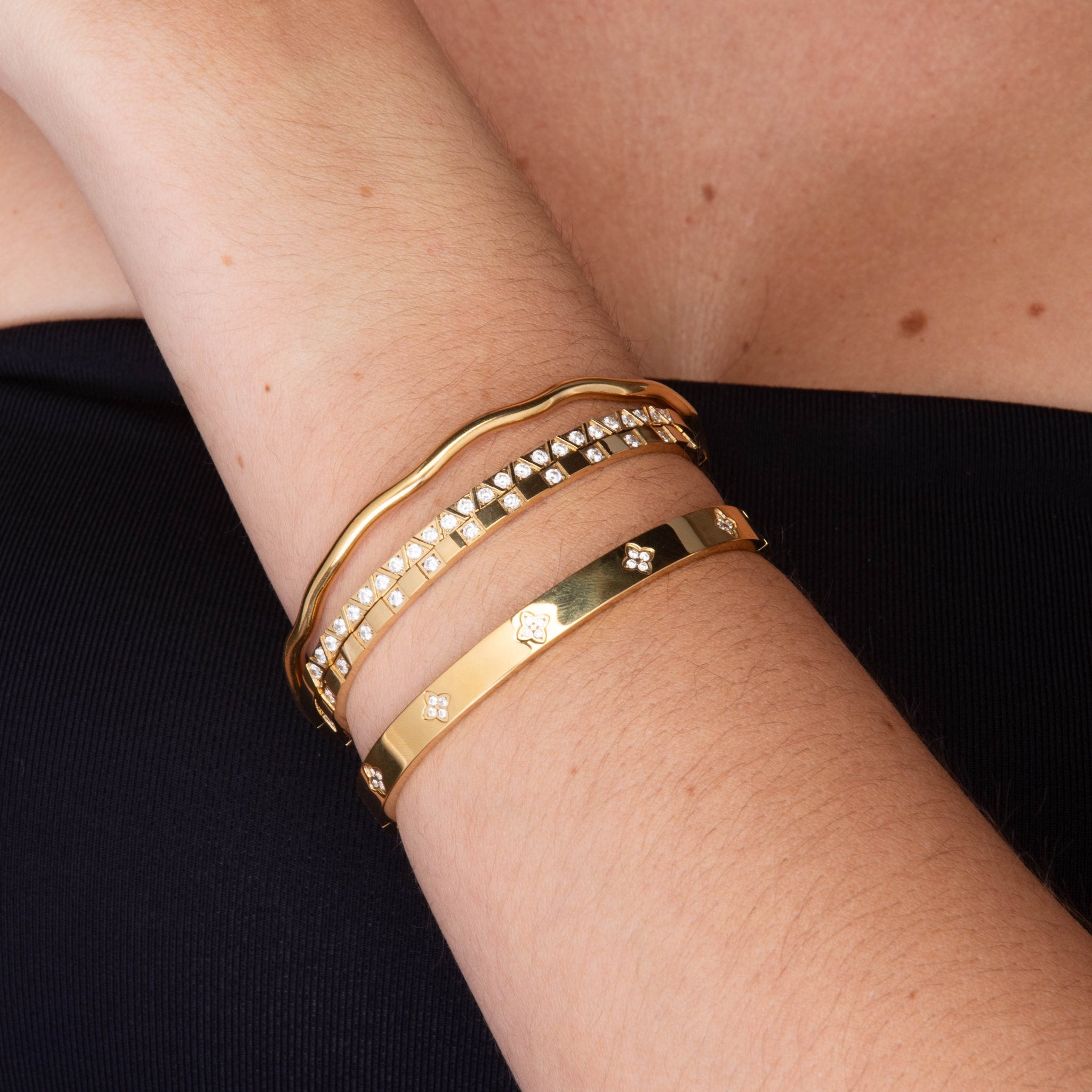 Santorini Wave Bangle Bracelet - Camile & Stone