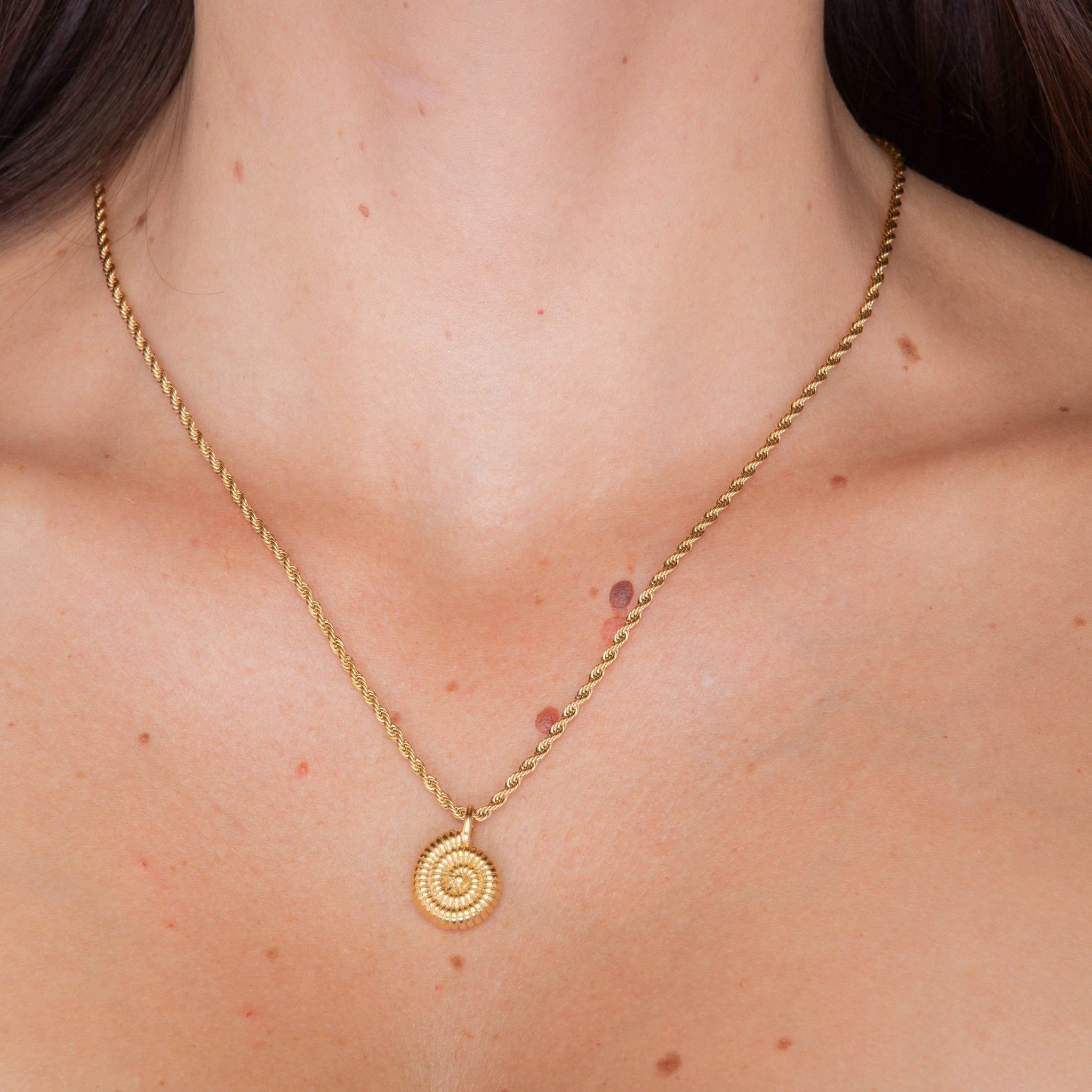 Seashell Twist Rope Necklace - Camile & Stone