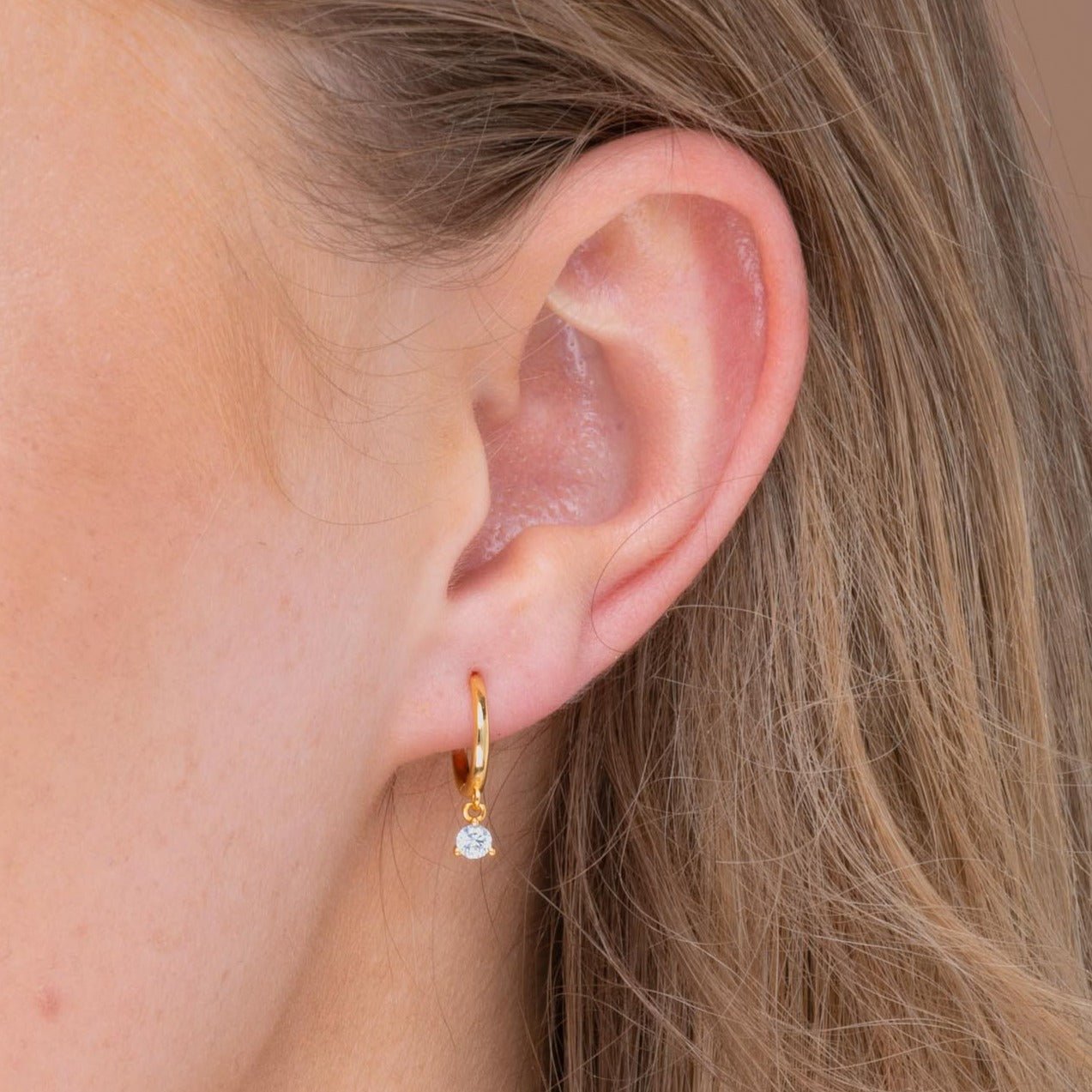 Solitaire Hoop Huggie Earrings - Camile & Stone