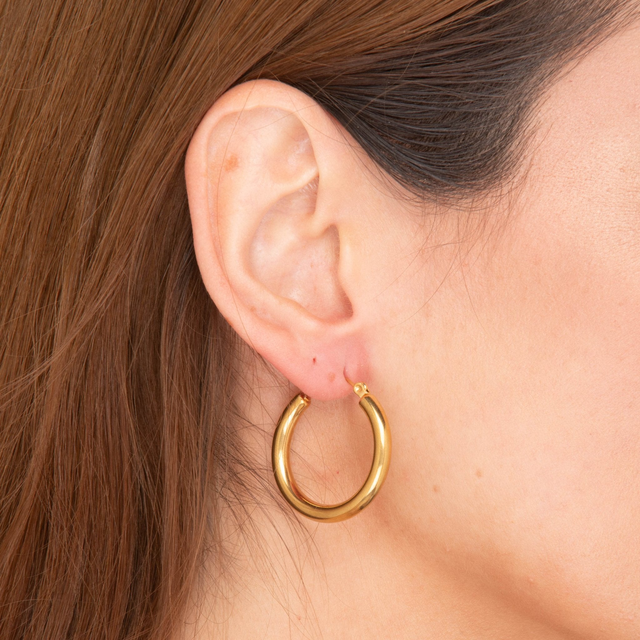 Tessa Tube Hoop Earrings - Camile & Stone