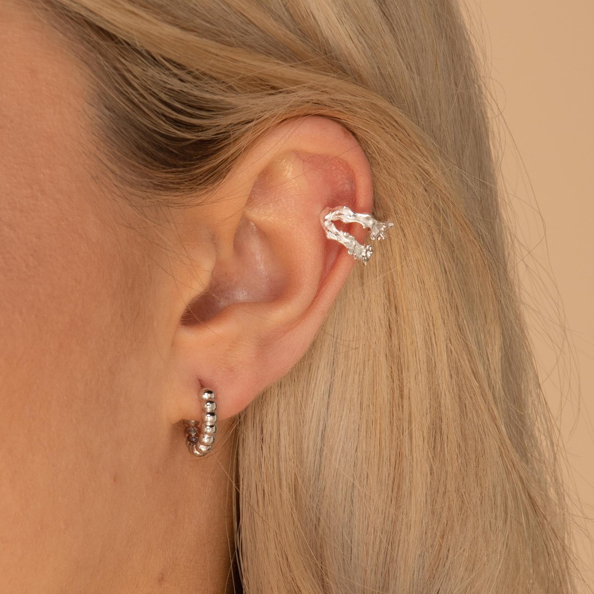 Thick Dot Huggie Earrings - Camile & Stone