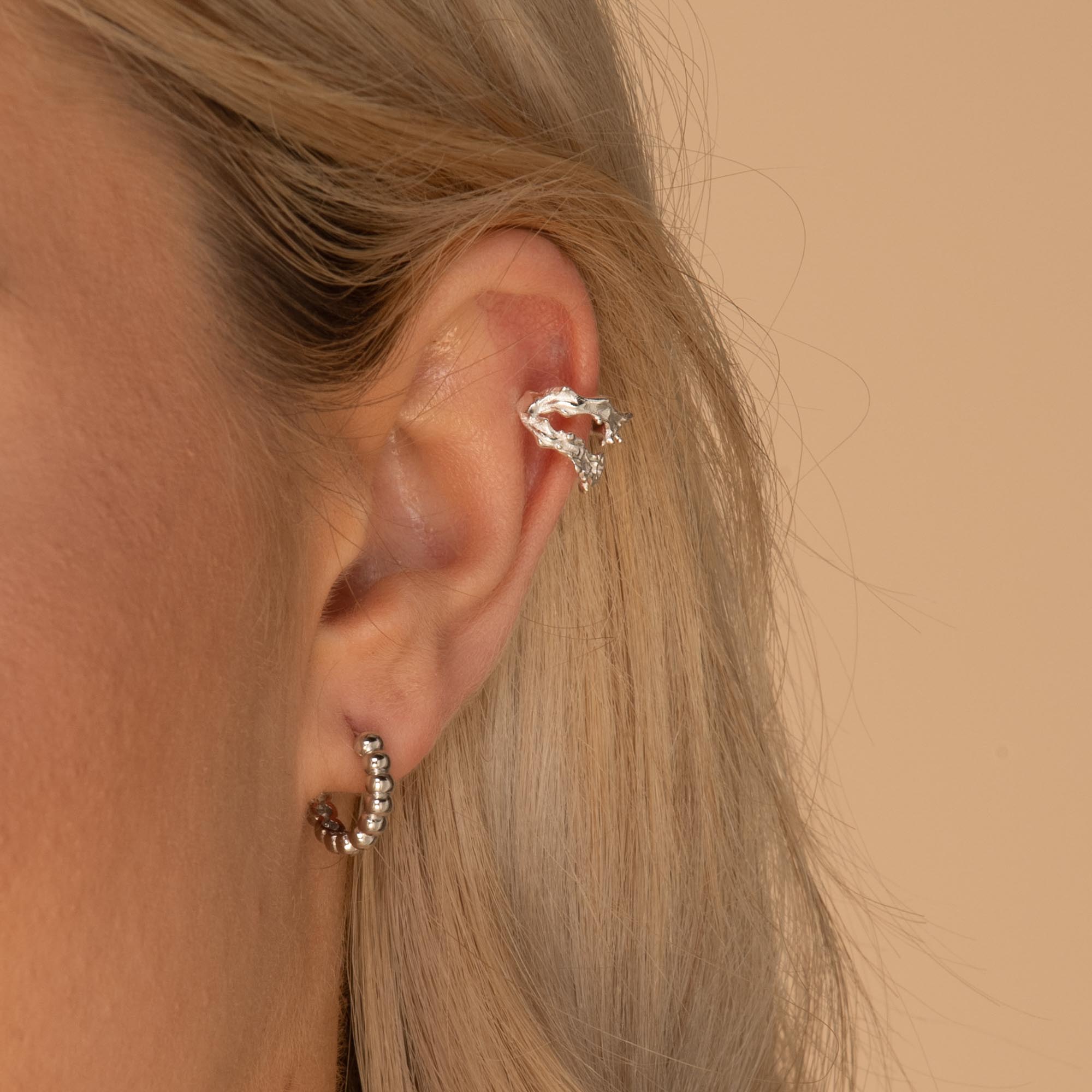 Thick Dot Huggie Earrings - Camile & Stone