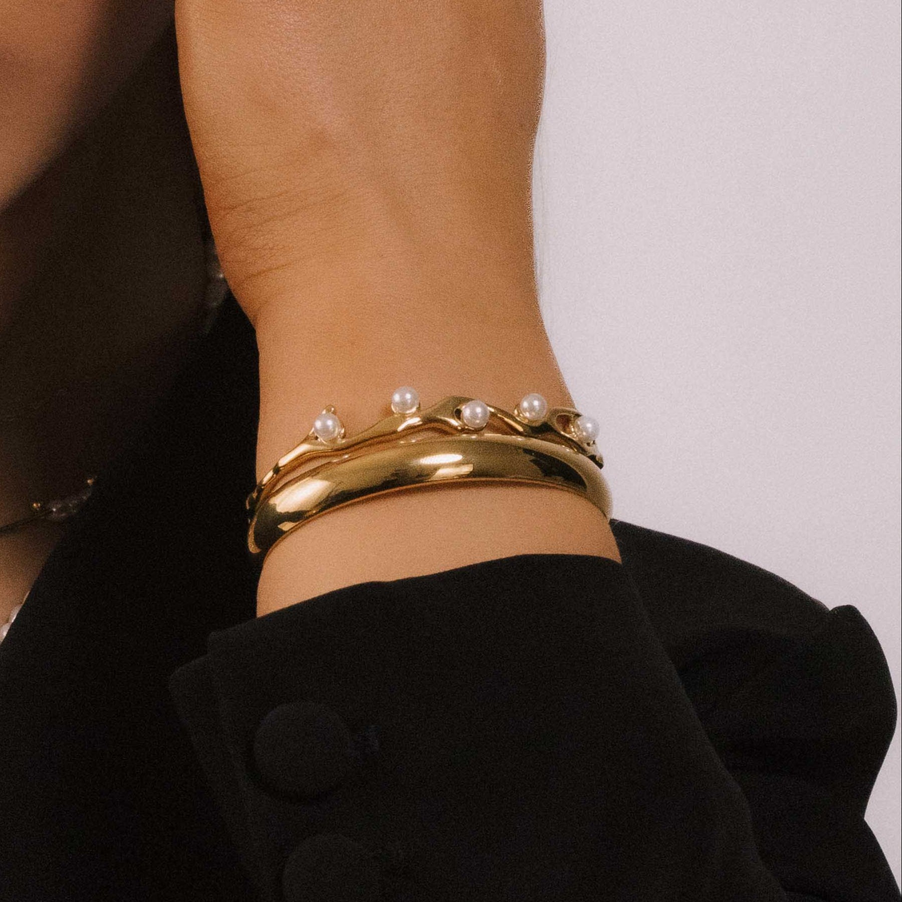 Vina Classic Open Cuff Bangle - Camile & Stone