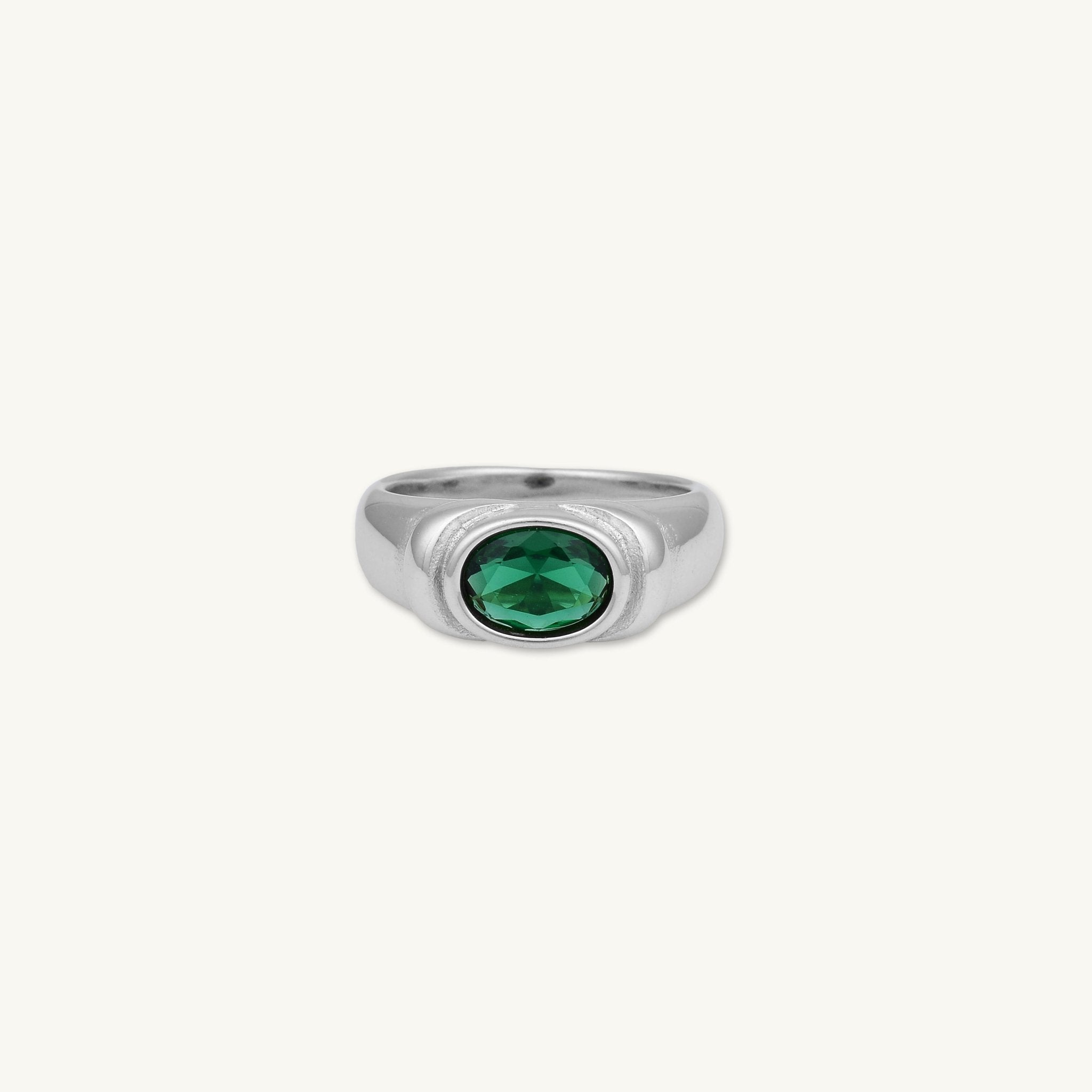 Vintage Oval Emerald Statement Ring - Camile & Stone