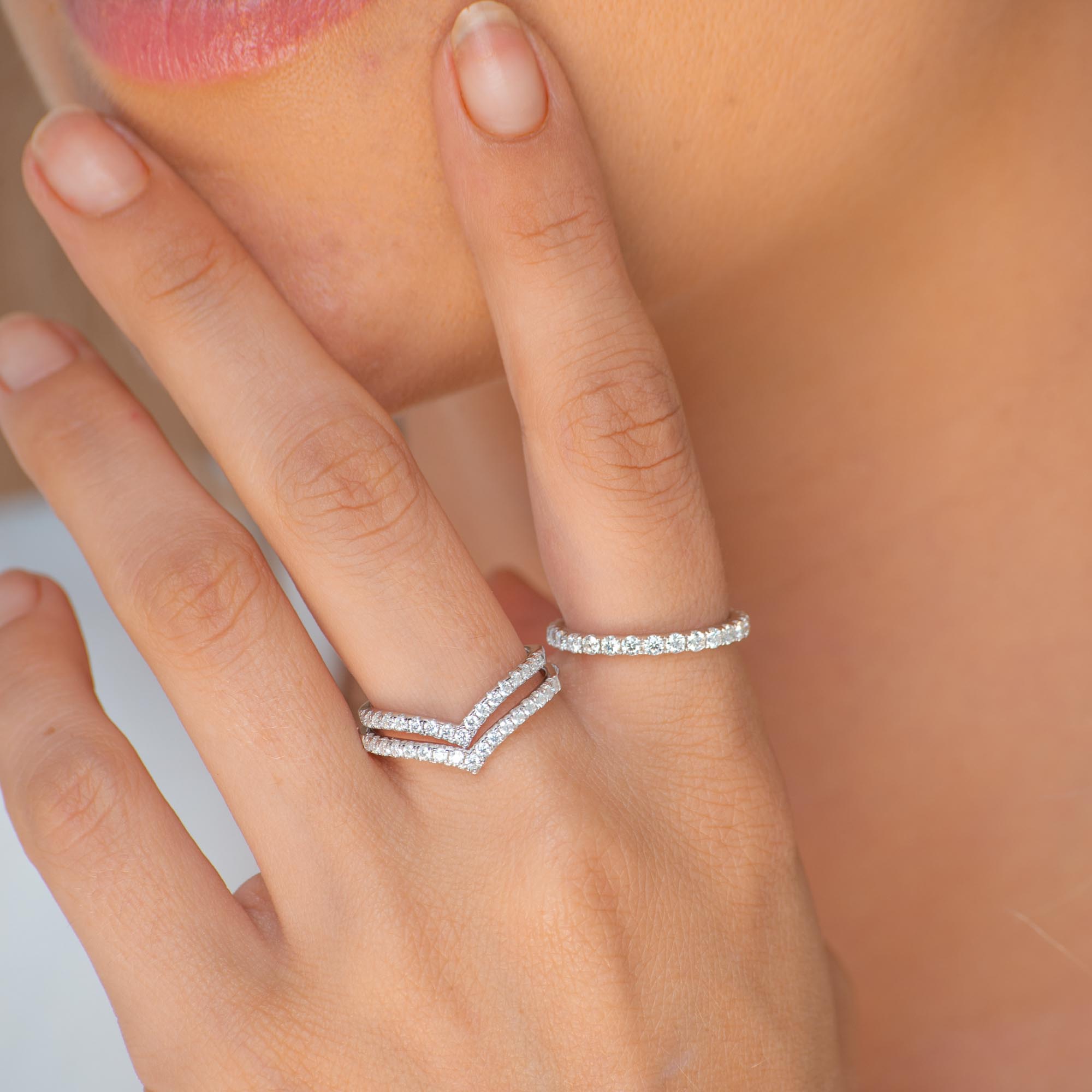 1.5mm Moissanite Diamond Anniversary V Band Ring