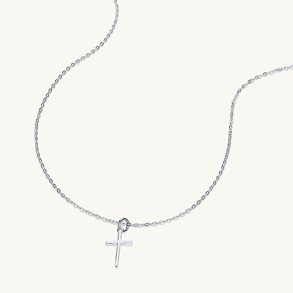 Classic Cross Pendant Necklace - Camile & Stone