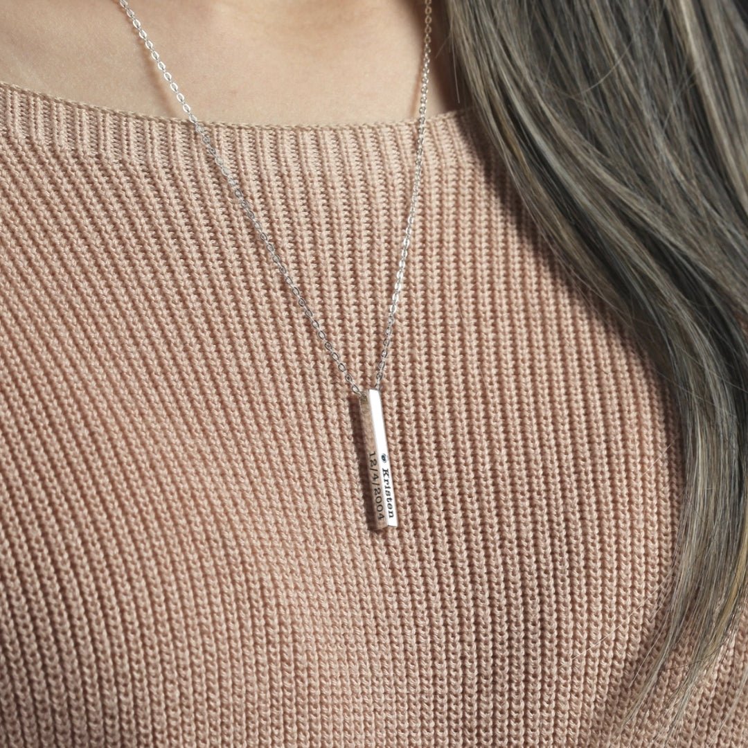 Pillar Bar Name Necklace - Camile & Stone