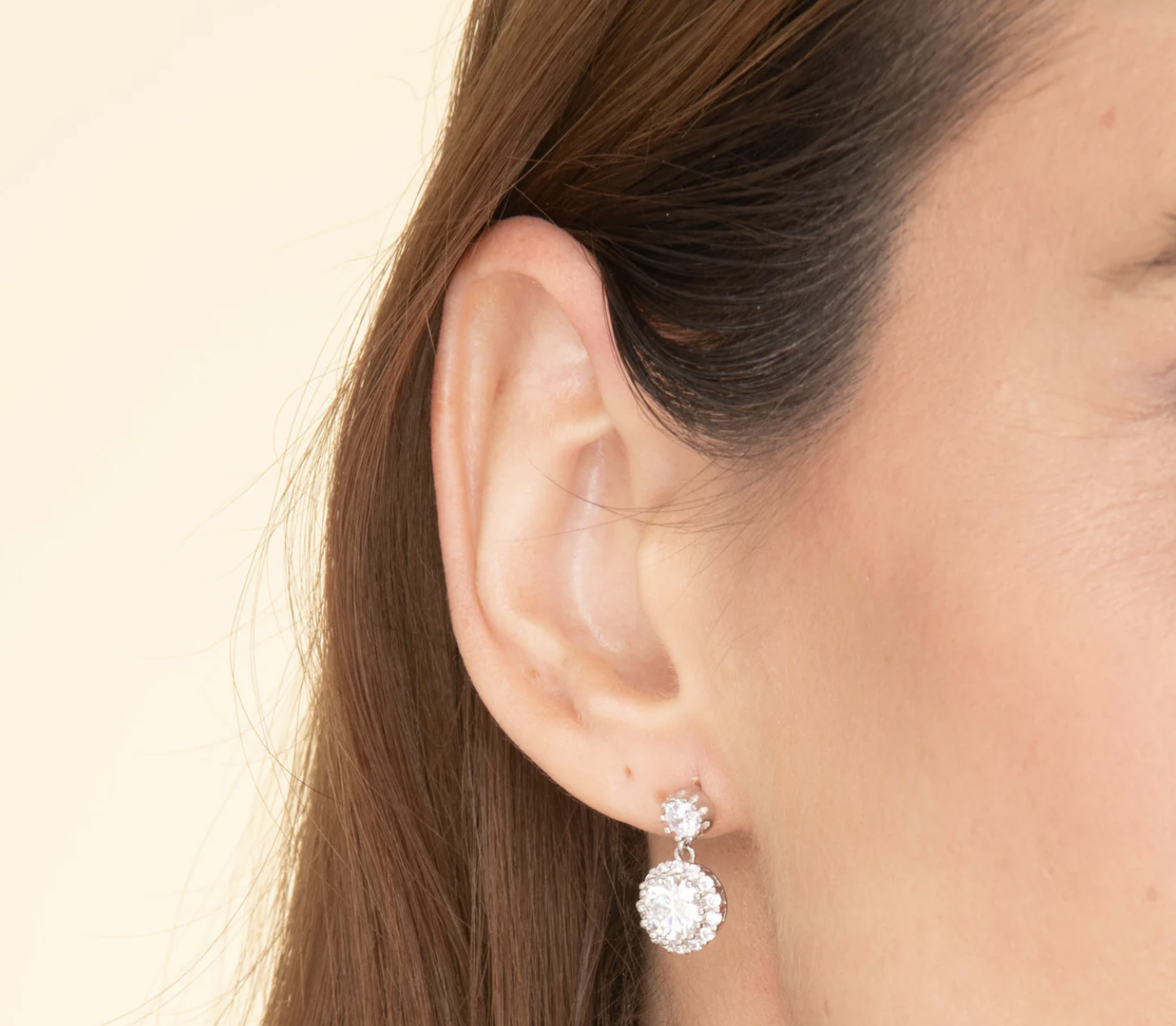 Choosing the Perfect Bridal Earrings for Your Wedding Dress