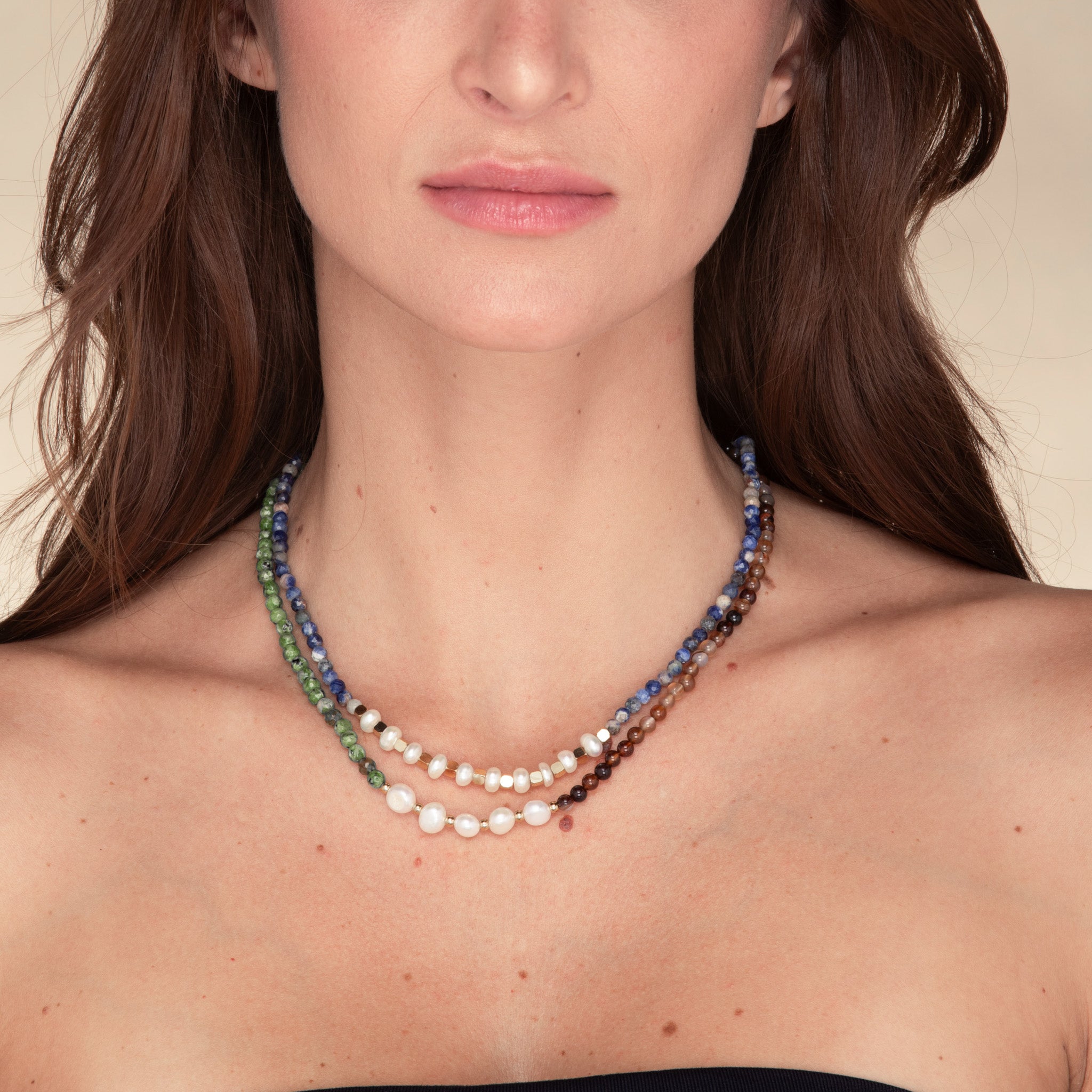 Emerald Stone Pearl Necklace