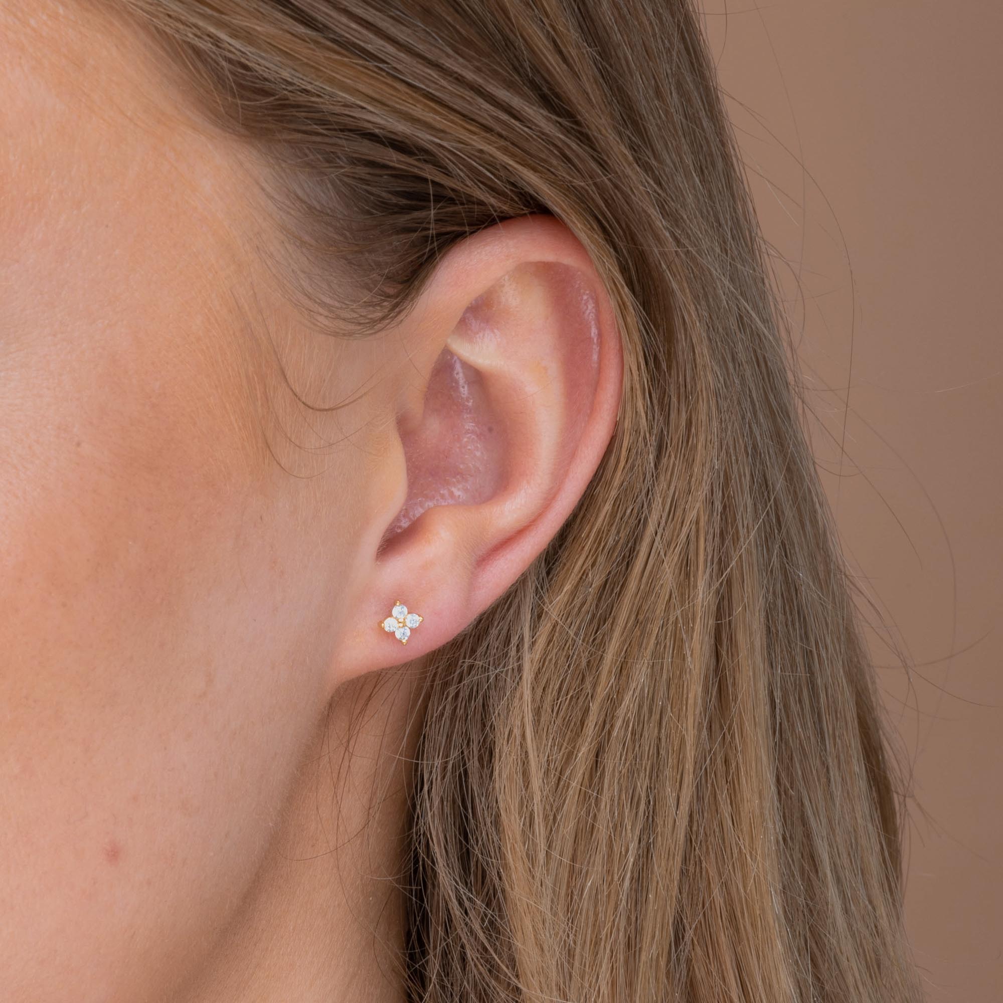 Clover Sapphire Stud Earrings
