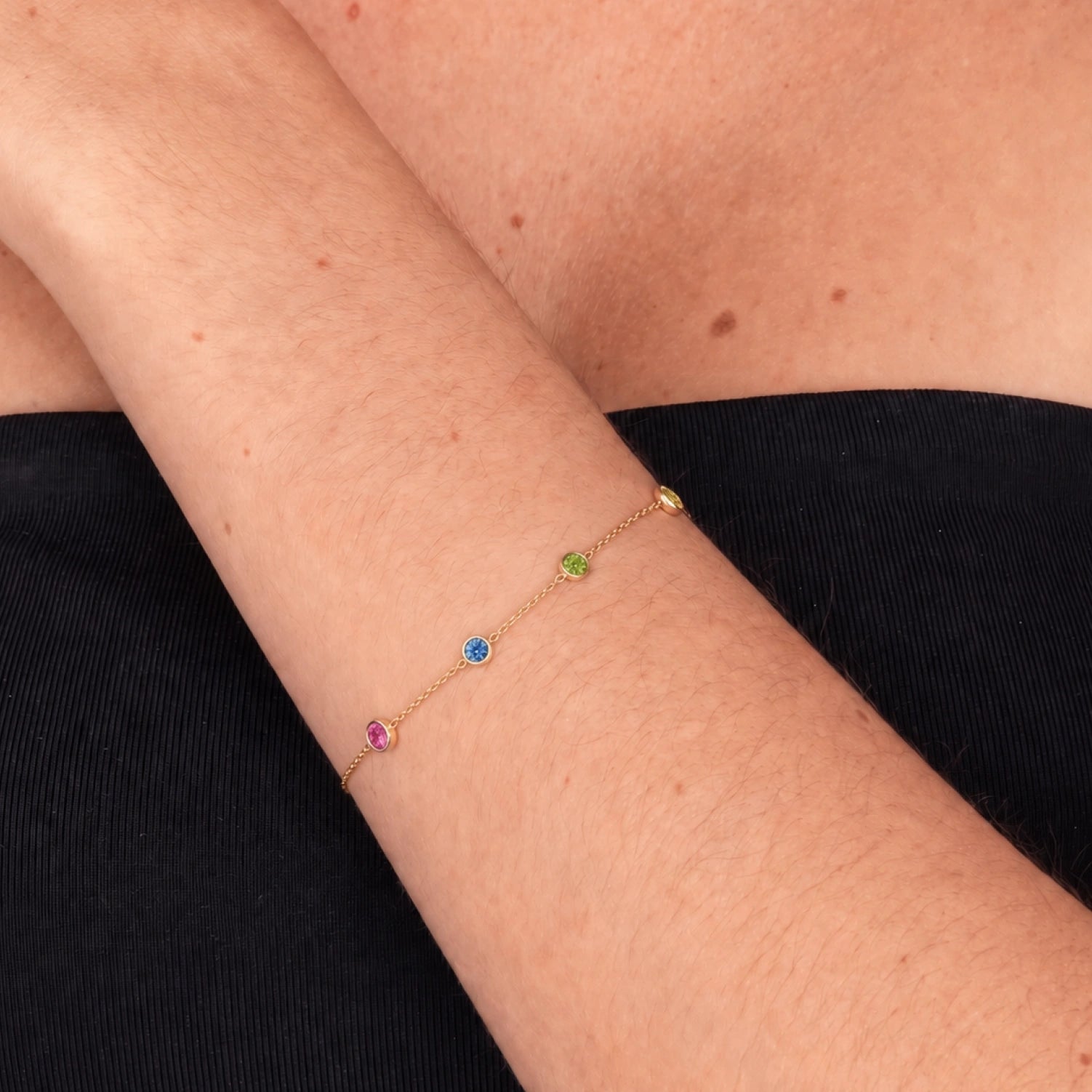 The Multi Birthstone Chain Bracelet Gold