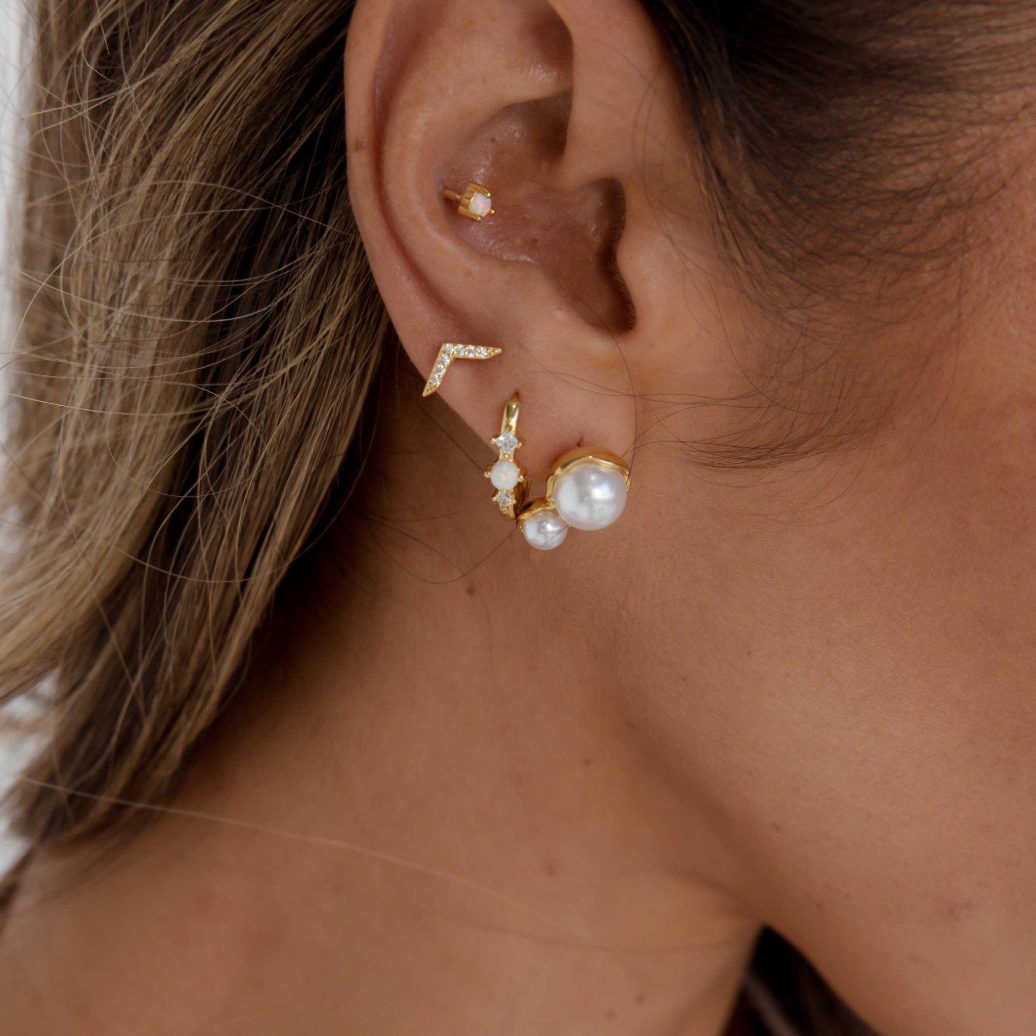 Accelerate Sapphire Stud Earrings - Camile & Stone