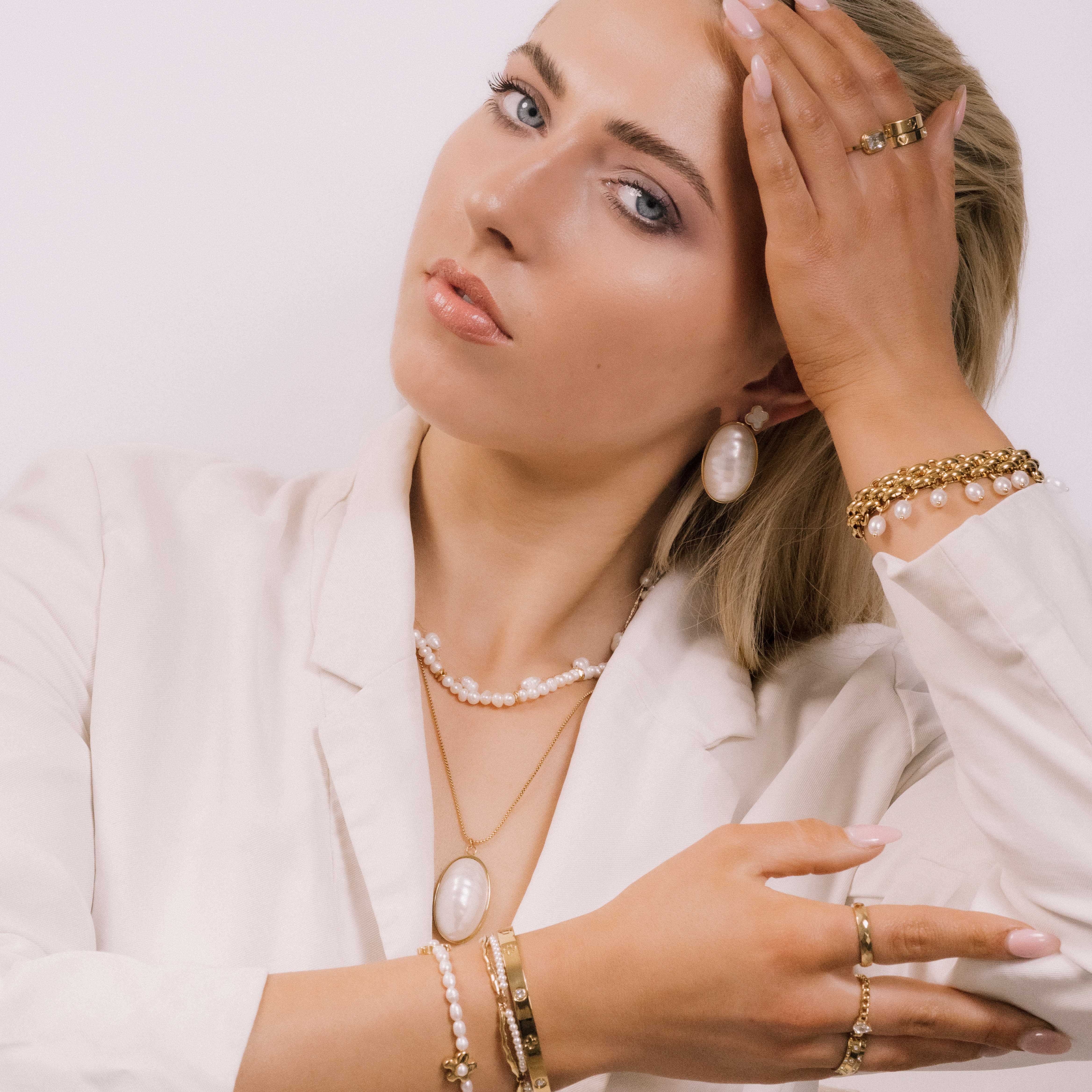 Kendra Freshwater Pearl Necklace