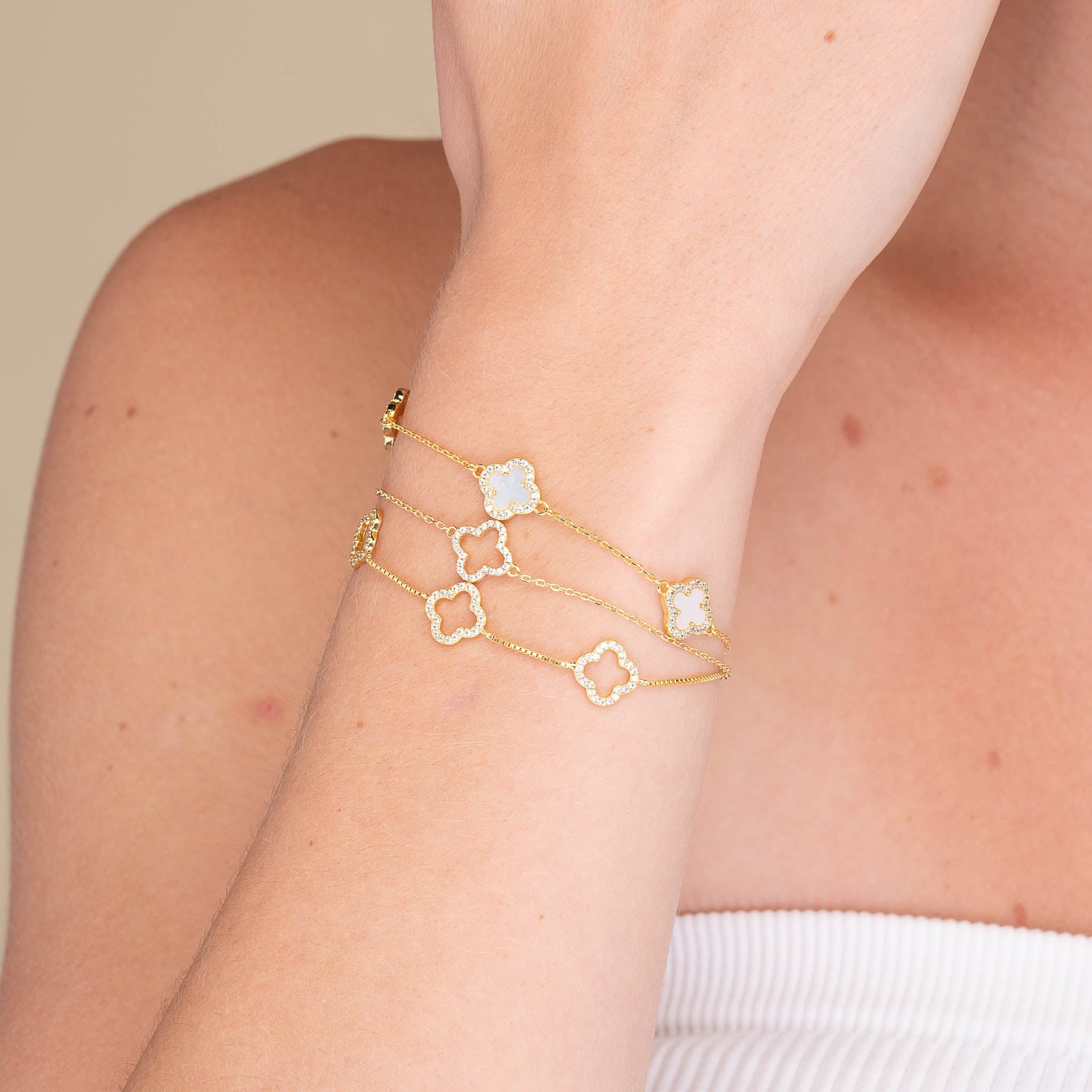 Clover Station Onyx Black Sapphire Bracelet - Camile & Stone