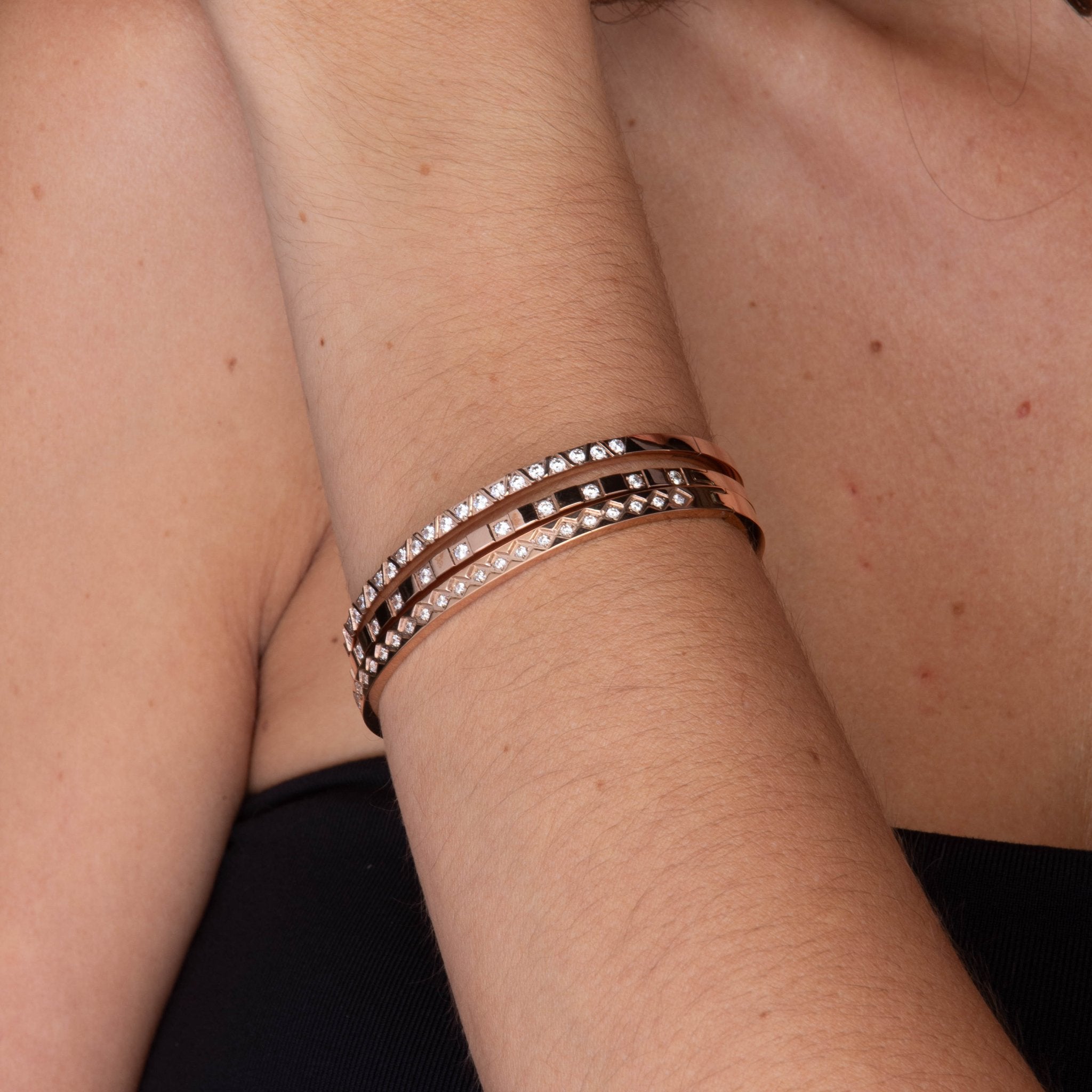 Florence Sapphire Hinged Bangle Bracelet - Camile & Stone
