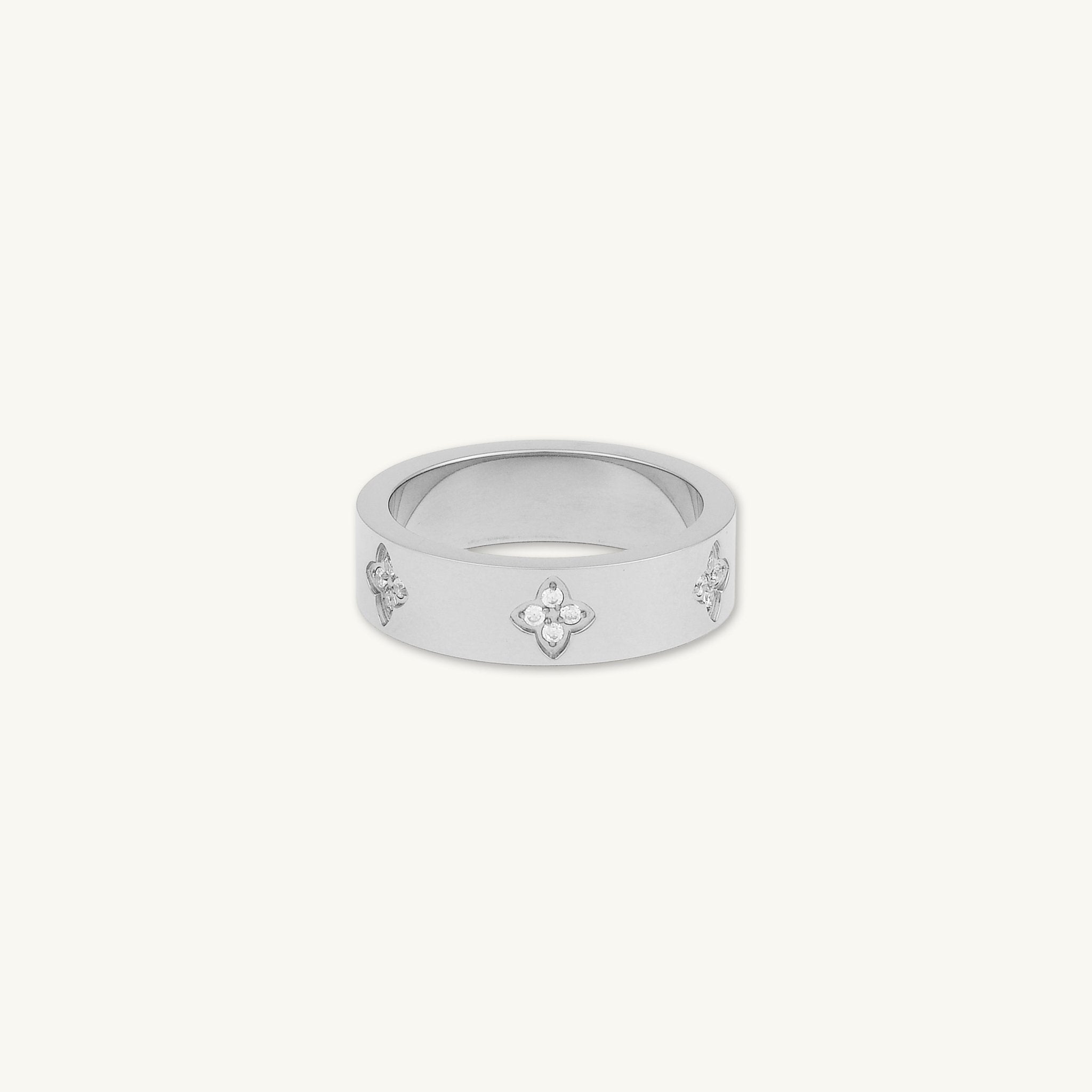 Statement Clover Sapphire Ring - Camile & Stone