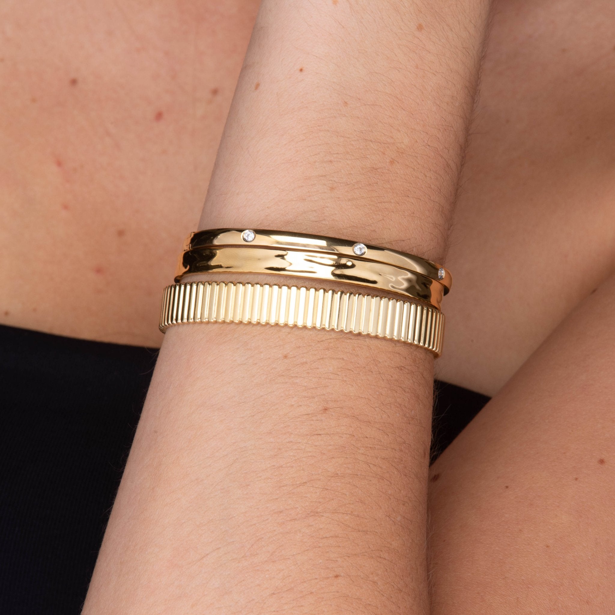 Thick Ridges Cuff Bangle Bracelet - Camile & Stone